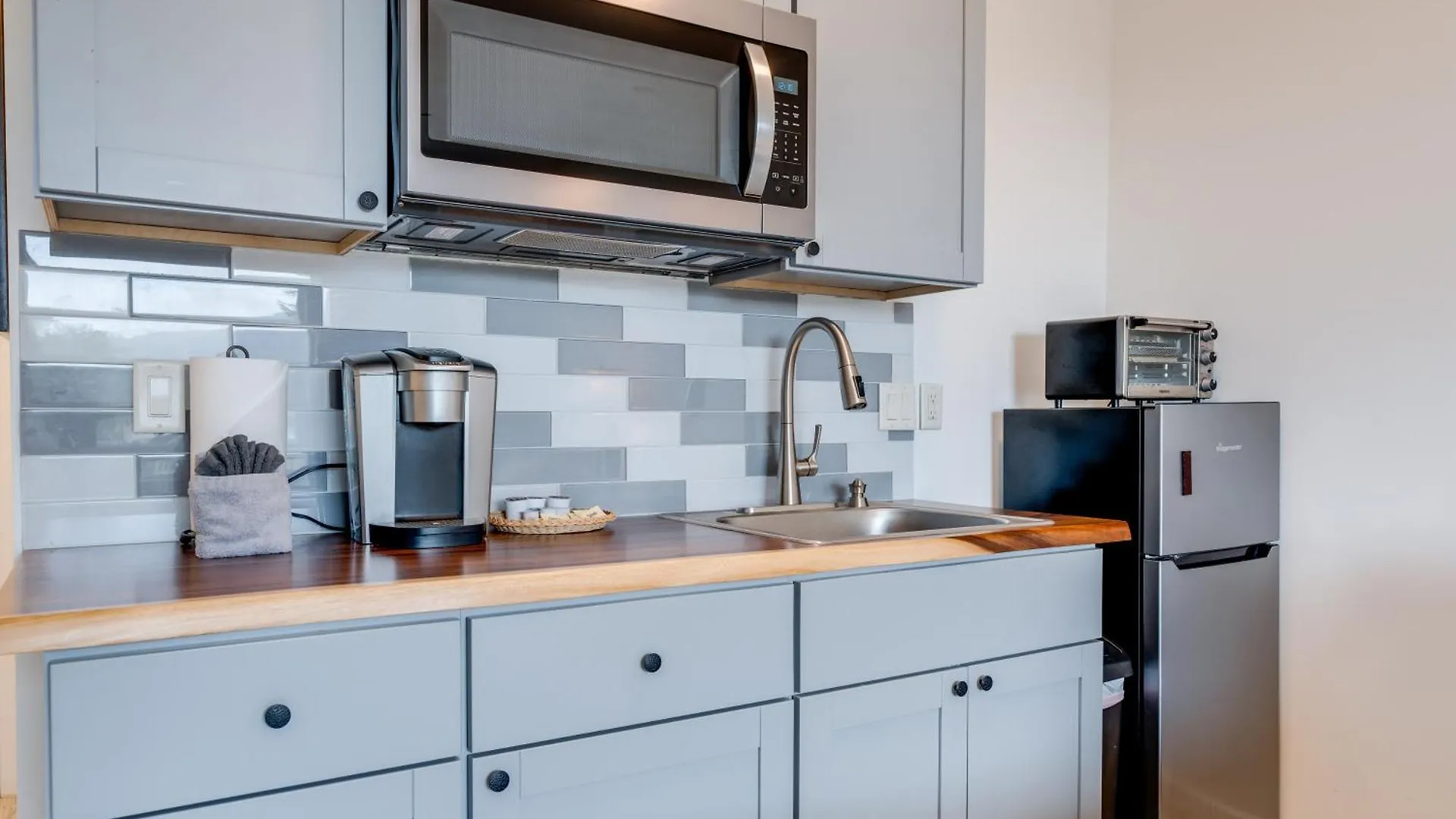 Unit 18 Maui Ohana Modern