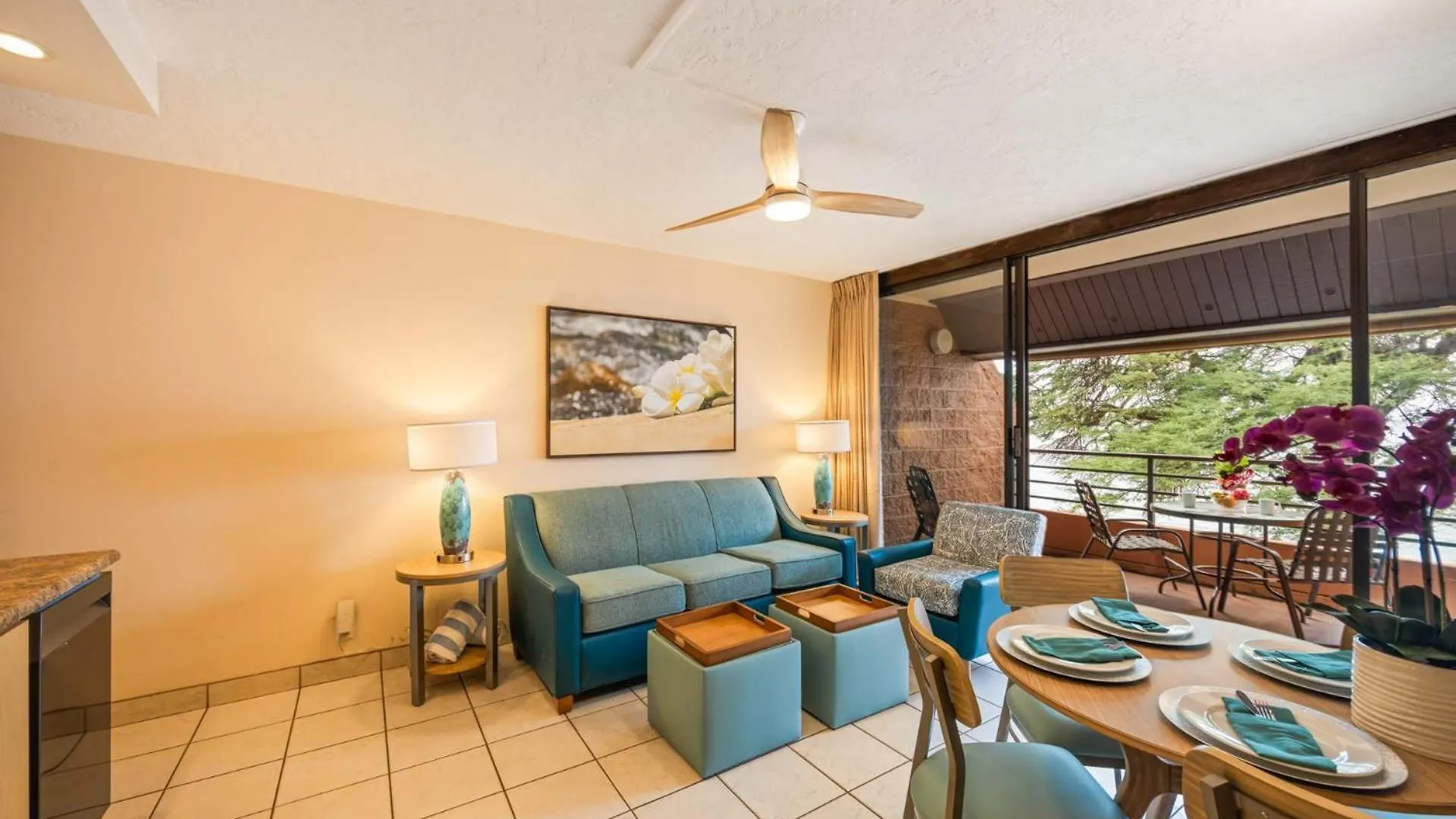 Kuleana Club #715 Oceanfront - 1 Bedroom & 1 Bathroom - 2nd Floor