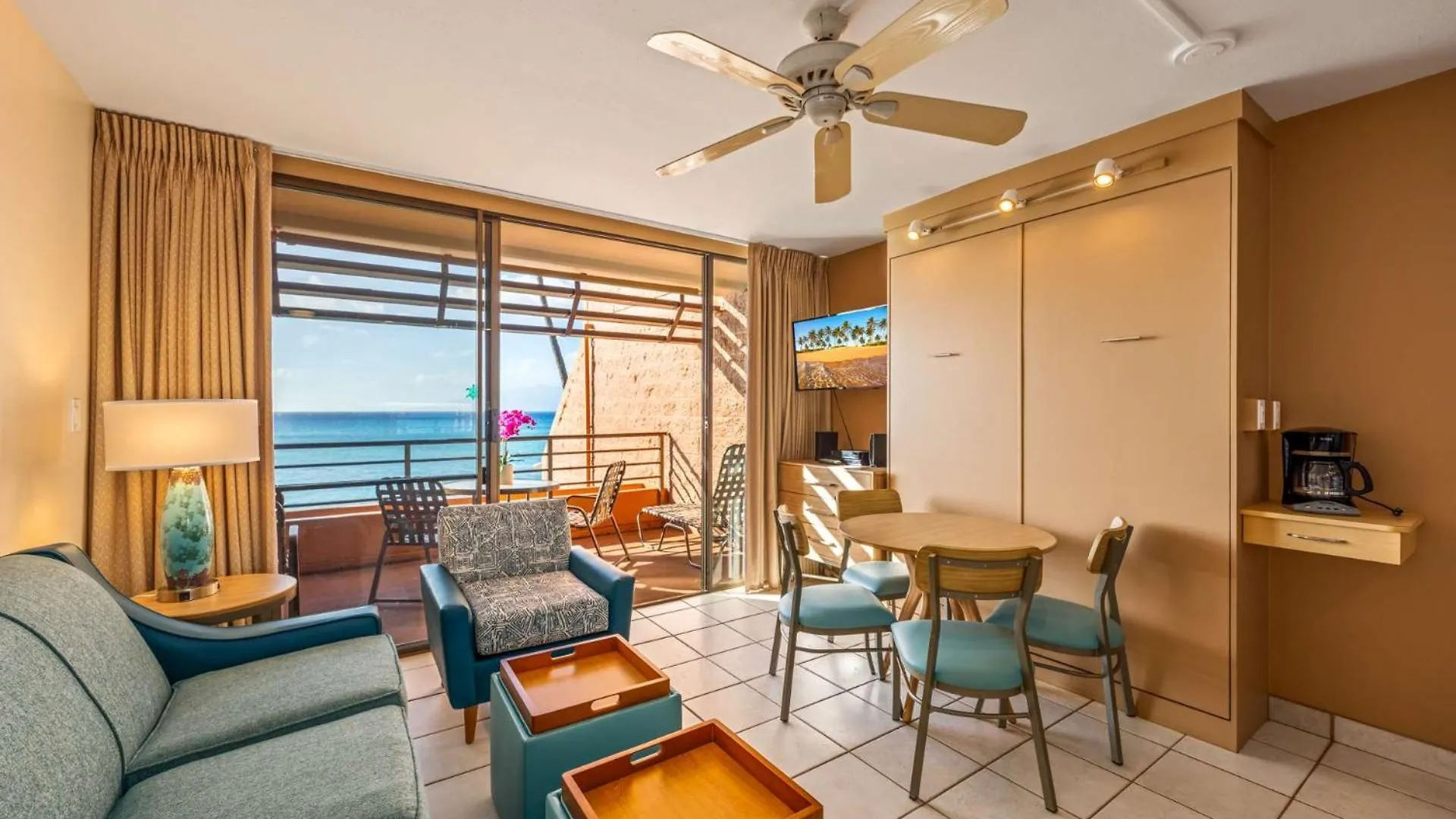 Kuleana Club #615 Oceanfront - 1 Bedroom & 1 Bathroom - Gated 2nd Fl Holiday home