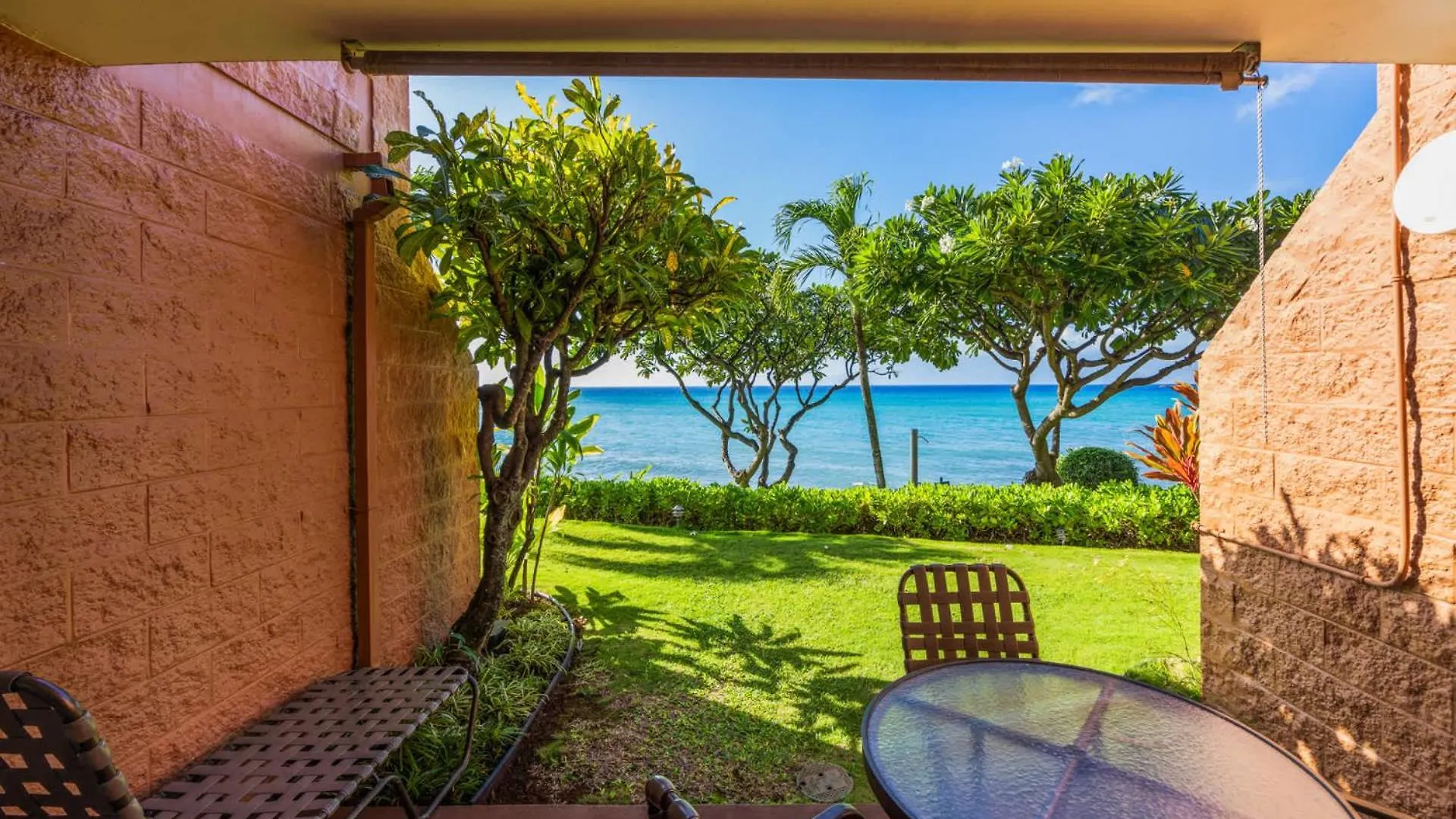 Kuleana Club #402 Oceanfront 1bedroom 1 Bathroom - Gated Holiday home *