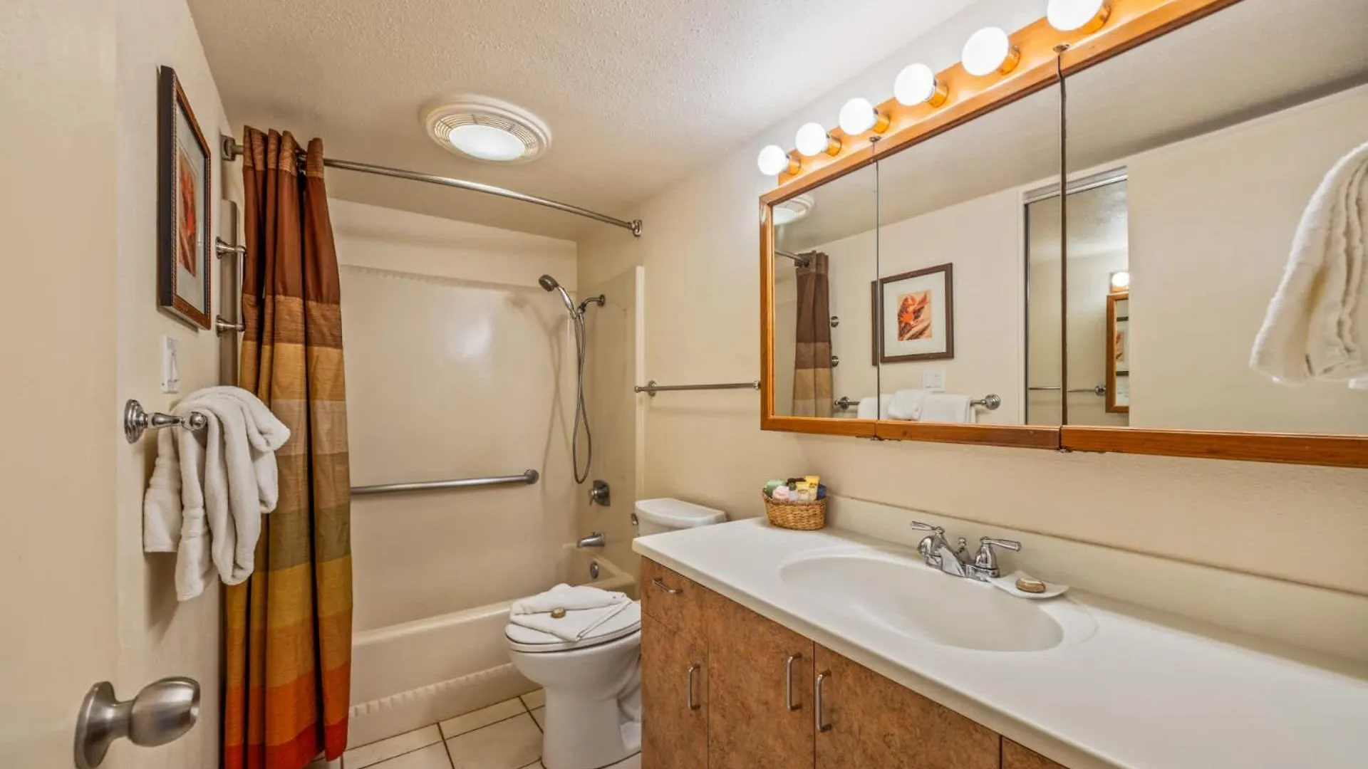 Kuleana Club #402 Oceanfront 1bedroom 1 Bathroom - Gated Kahana