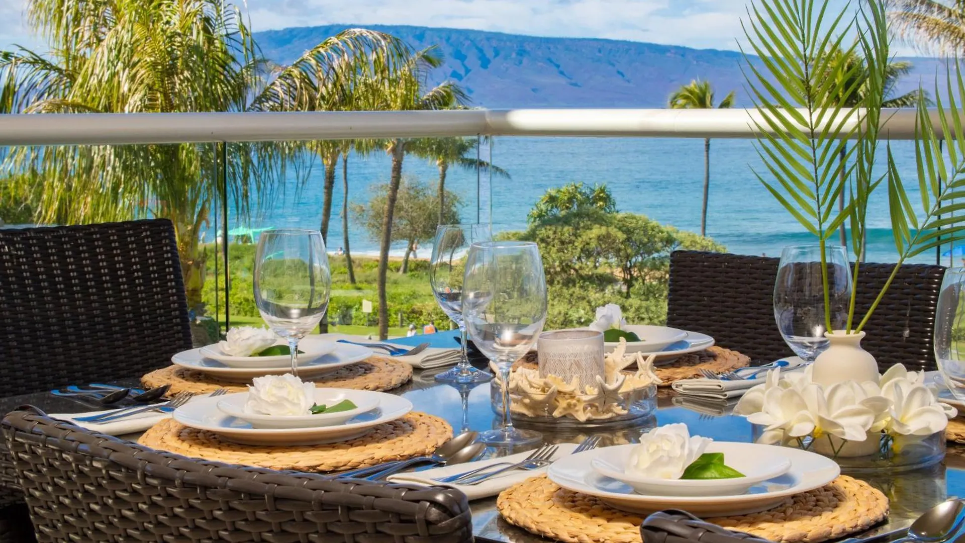 Oceanfront Views Above Dukes - Wrap Around Lanai - Outdoor Kitchen Honua Kai H351 Дом отдыха