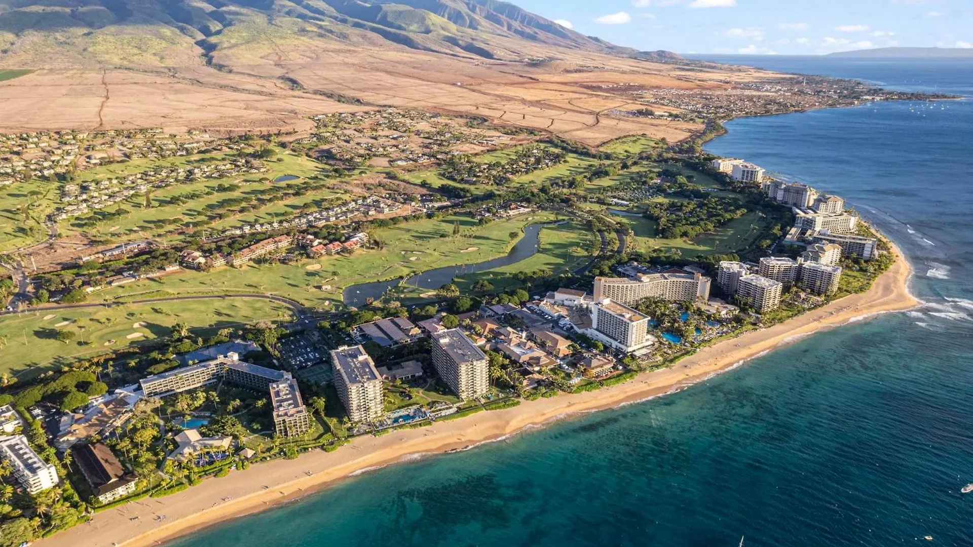 Ocean Bliss Awaits - Spacious Lanai - Outdoor Grill - Golf Course Views Holiday home