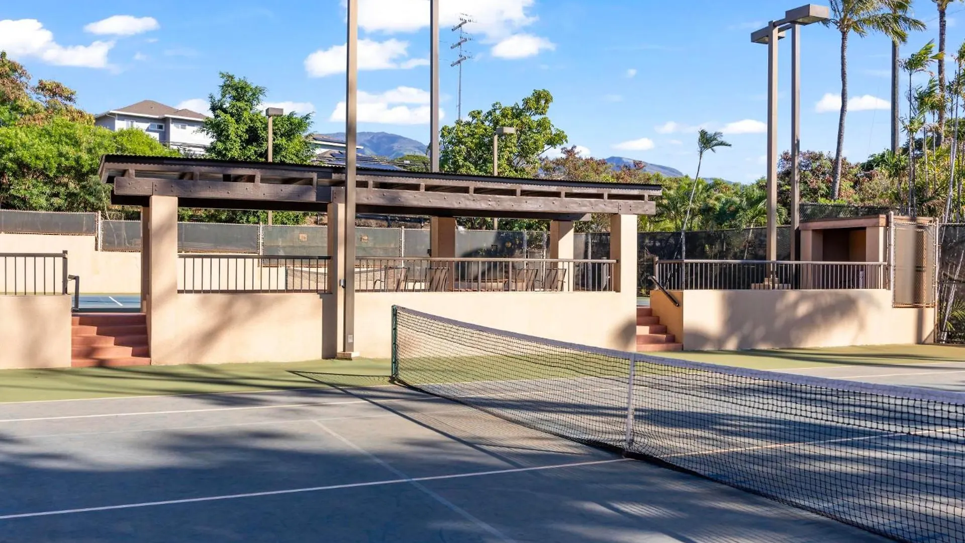 Ocean Bliss Awaits - Spacious Lanai - Outdoor Grill - Golf Course Views Holiday home Lahaina