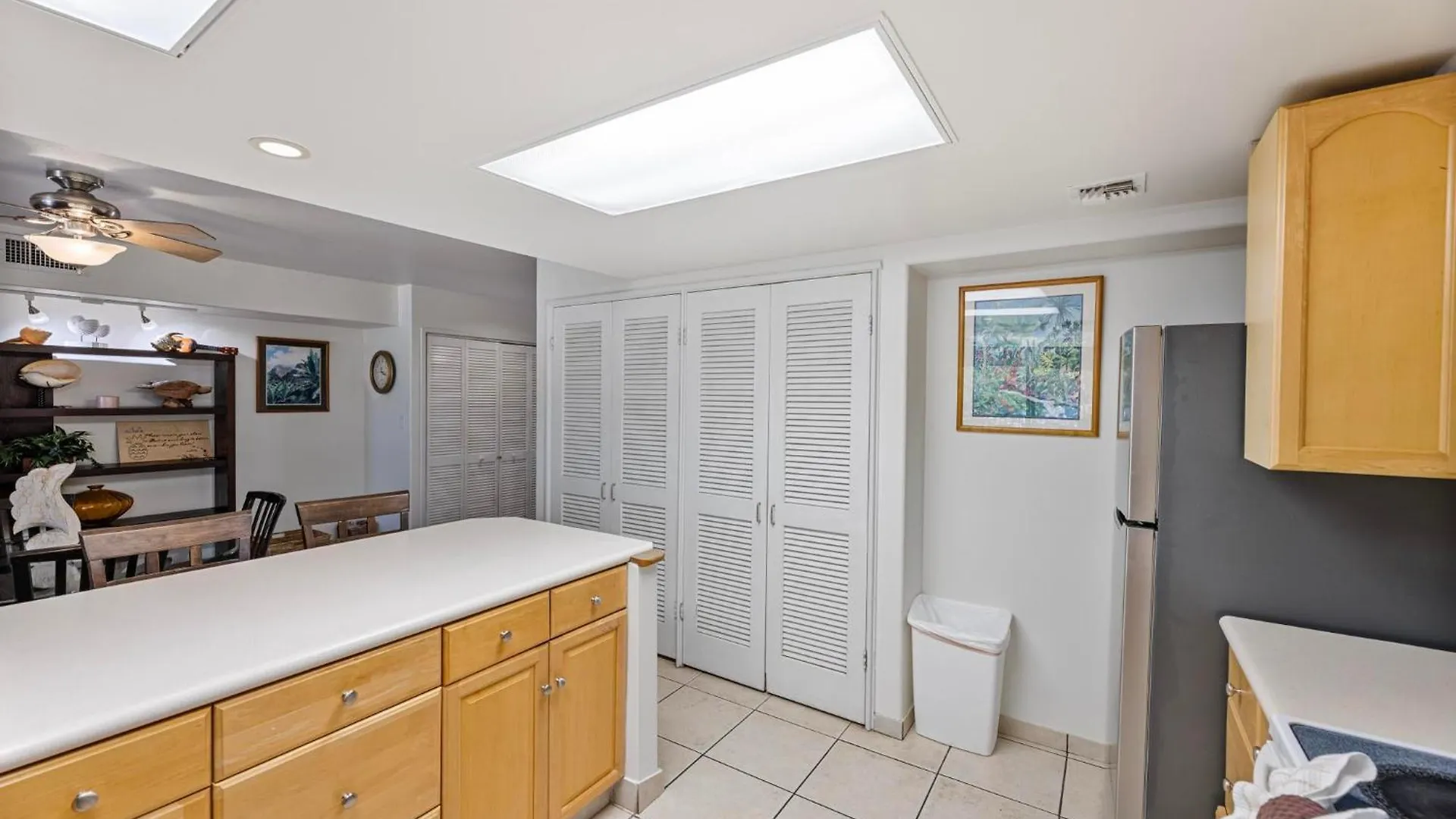 Ocean Bliss Awaits - Spacious Lanai - Outdoor Grill - Golf Course Views Lahaina