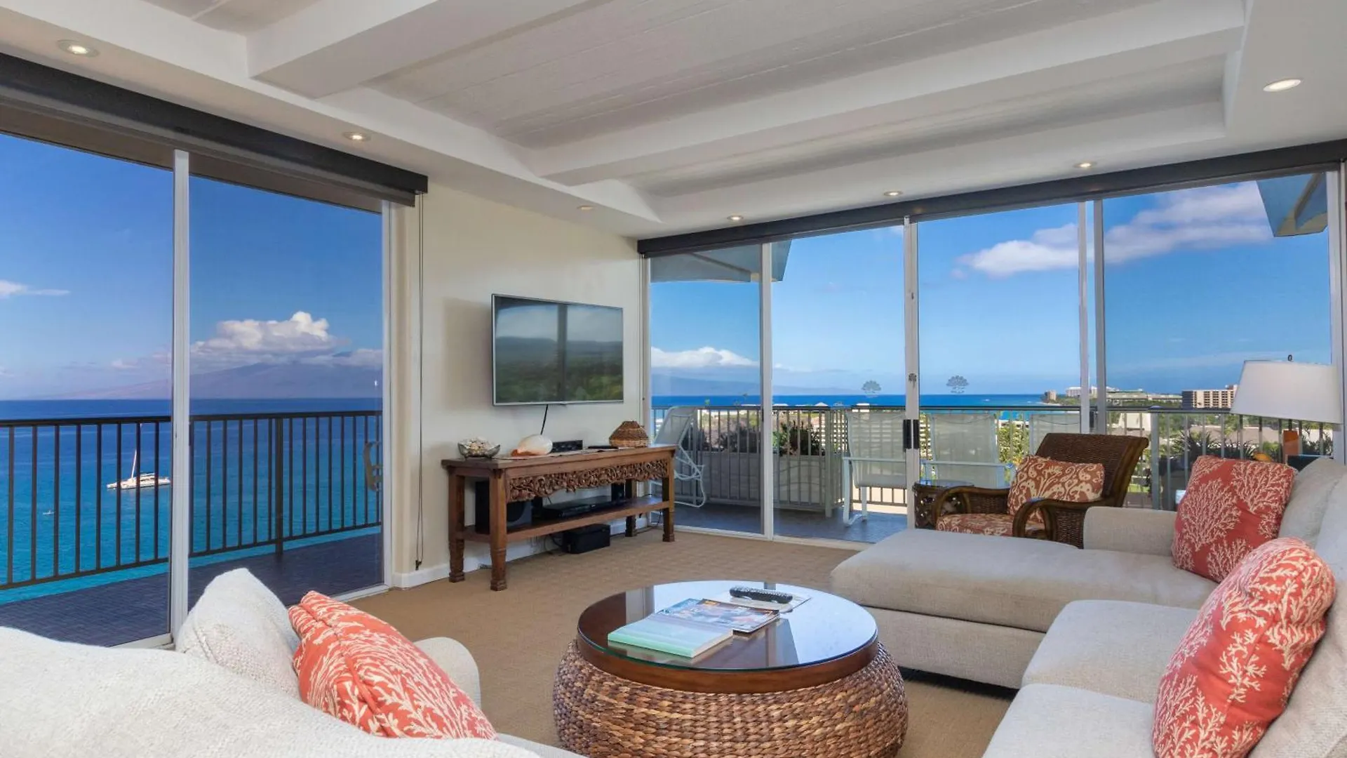 Aparthotel Aston At The Whaler On Kaanapali Lahaina