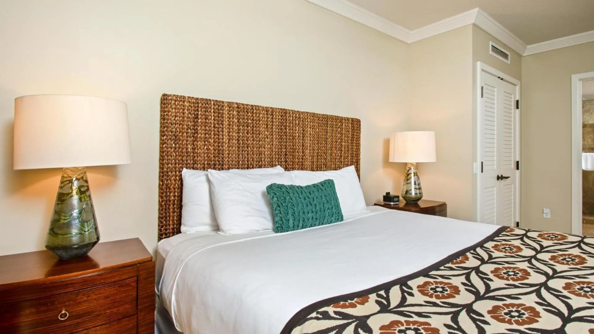 Kbm Free Car Honua Kai Konea Hkk-825 Full Ocean View Apartment Kaanapali