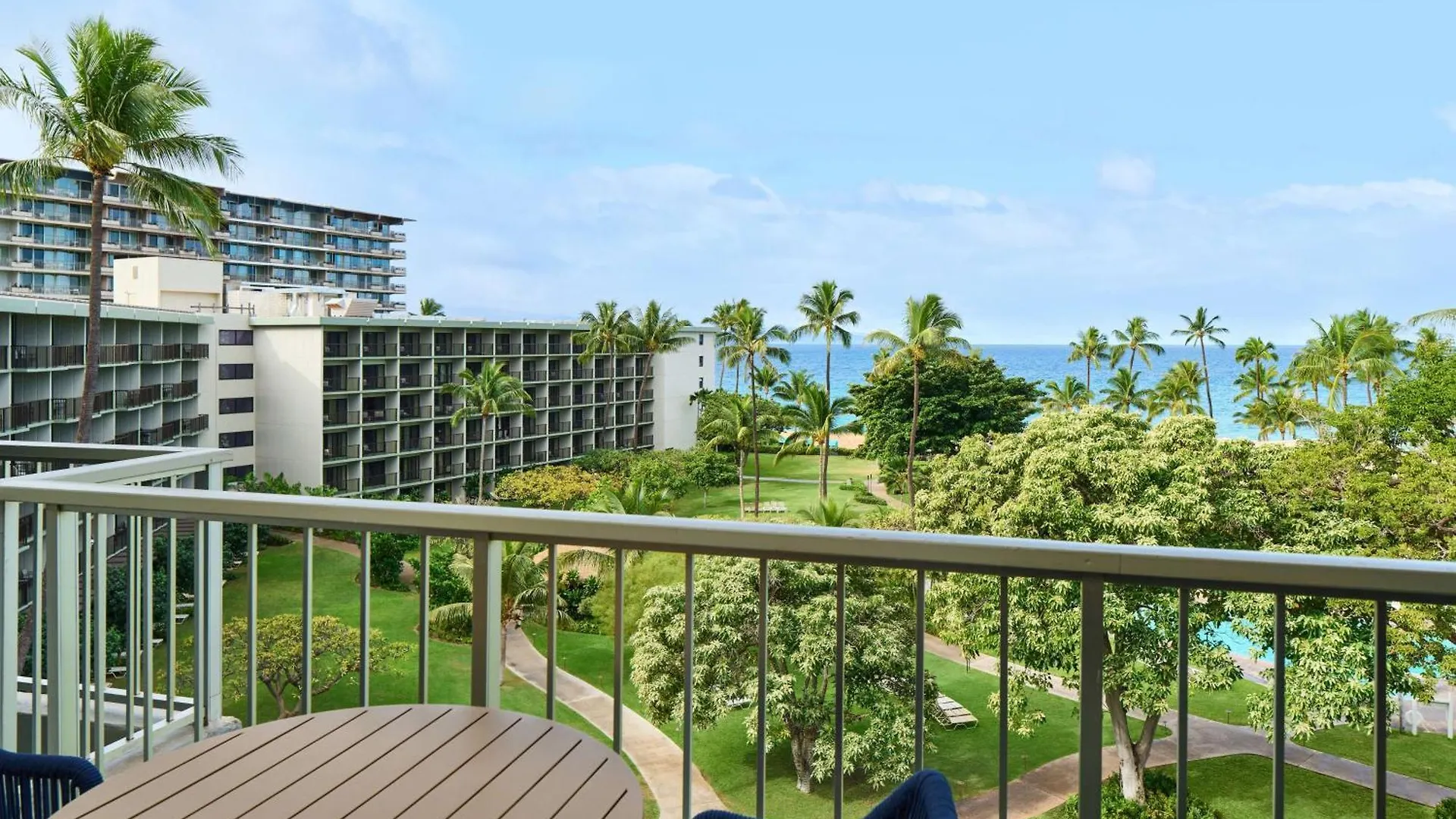 Outrigger Kaʻanapali Resort 3*