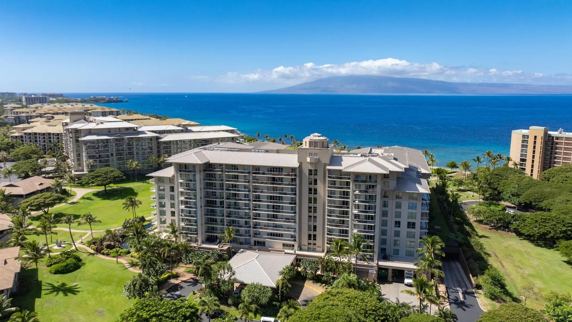 Ninth-floor Mountain View And Expansive Lanai At Honua Kai 別荘 ラハイナ