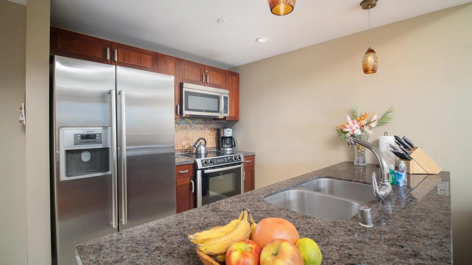 別荘 Ninth-floor Mountain View And Expansive Lanai At Honua Kai *
