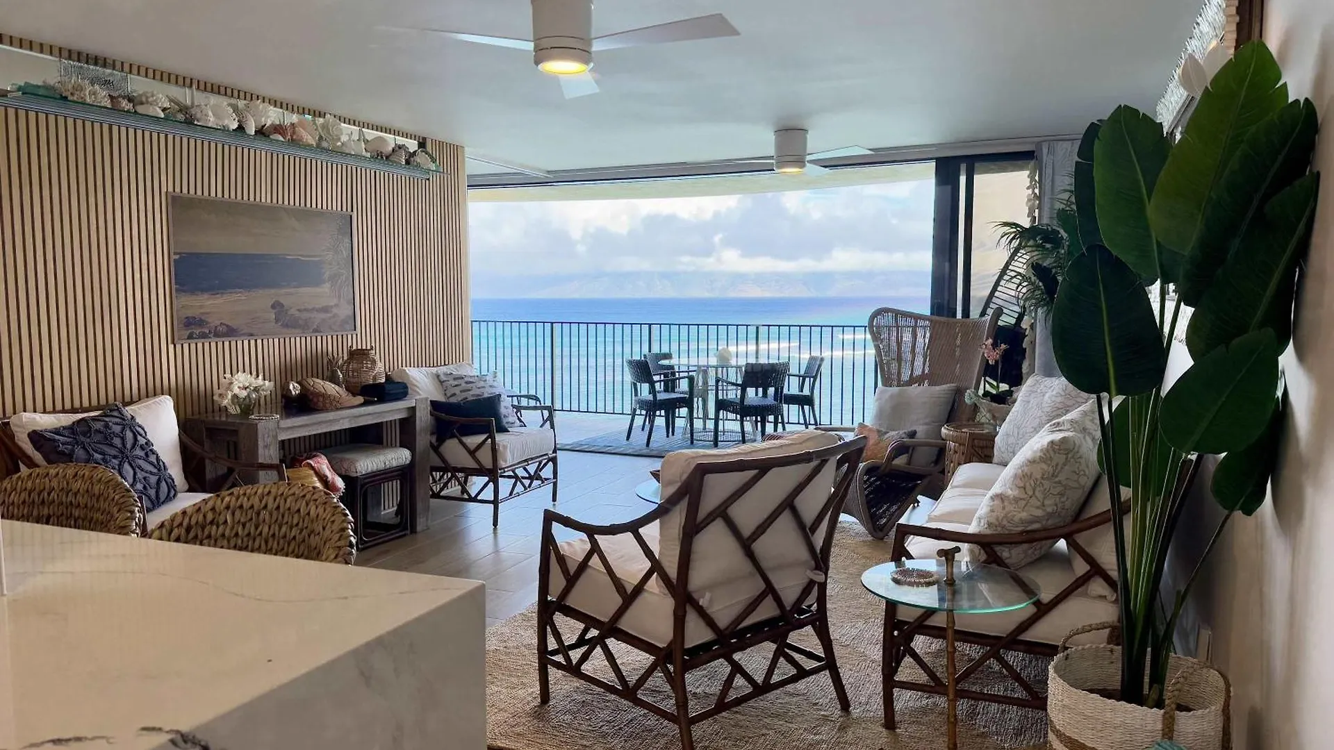Unforgettable Oceanfront , Nature, Luxury & Tranquility Semesterbostad
