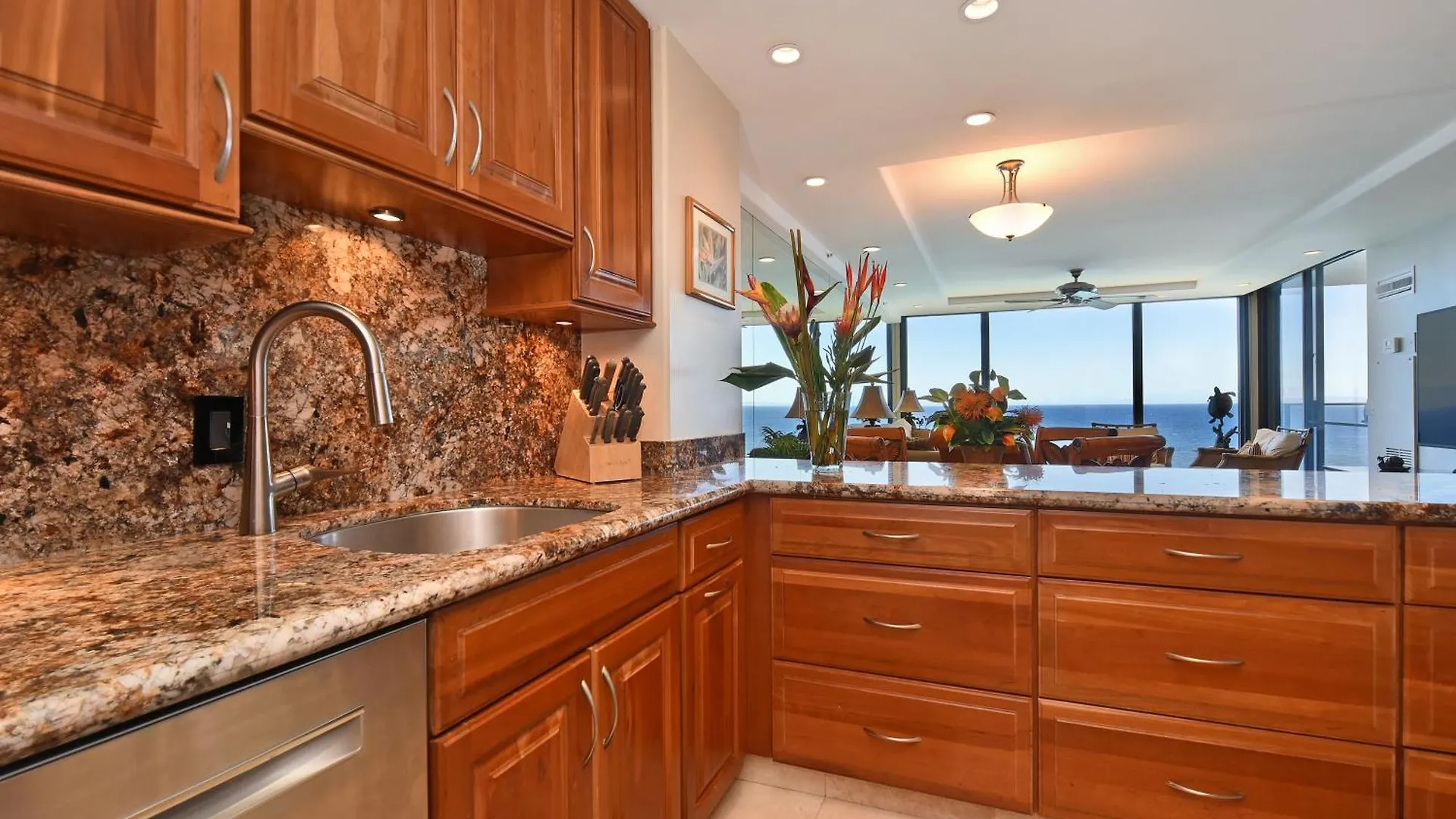 Floor Penthouse At The Mahana * Lahaina