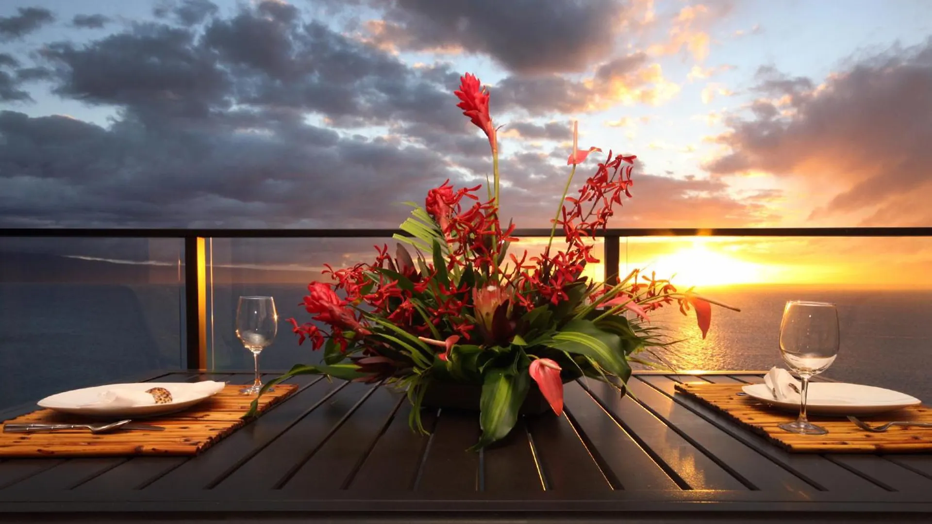 Floor Penthouse At The Mahana