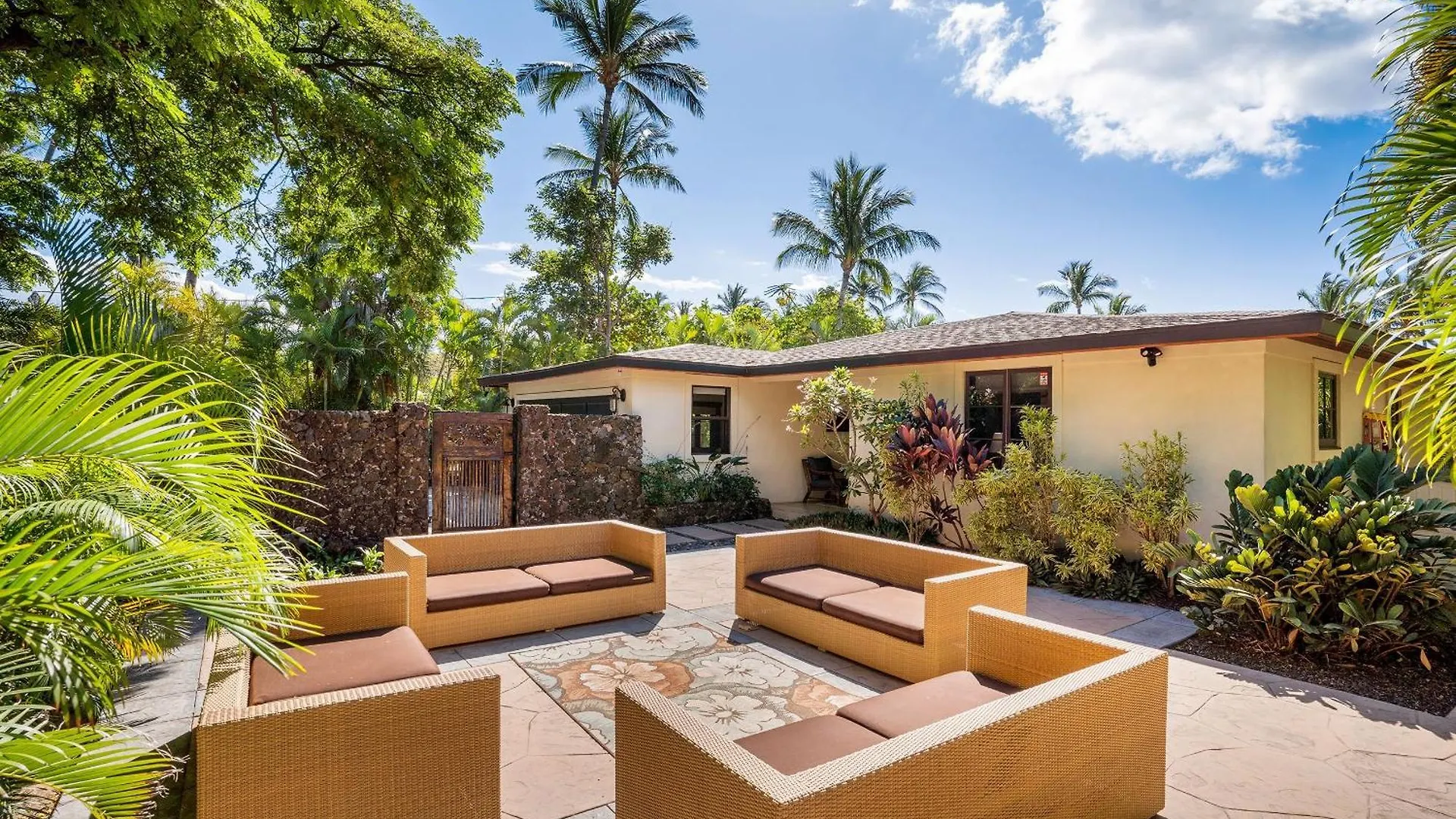 Ocean Front Hale Holiday home Kihei