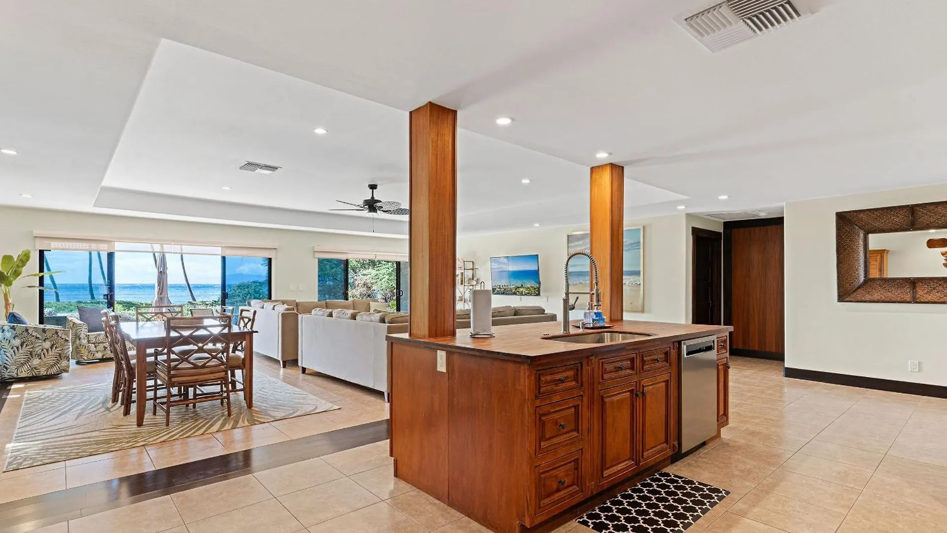 Ocean Front Hale Holiday home *