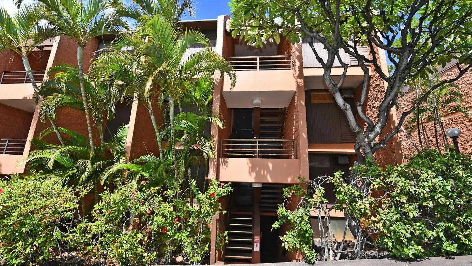 Oceanfront Kuleana Special!!! * Kahana