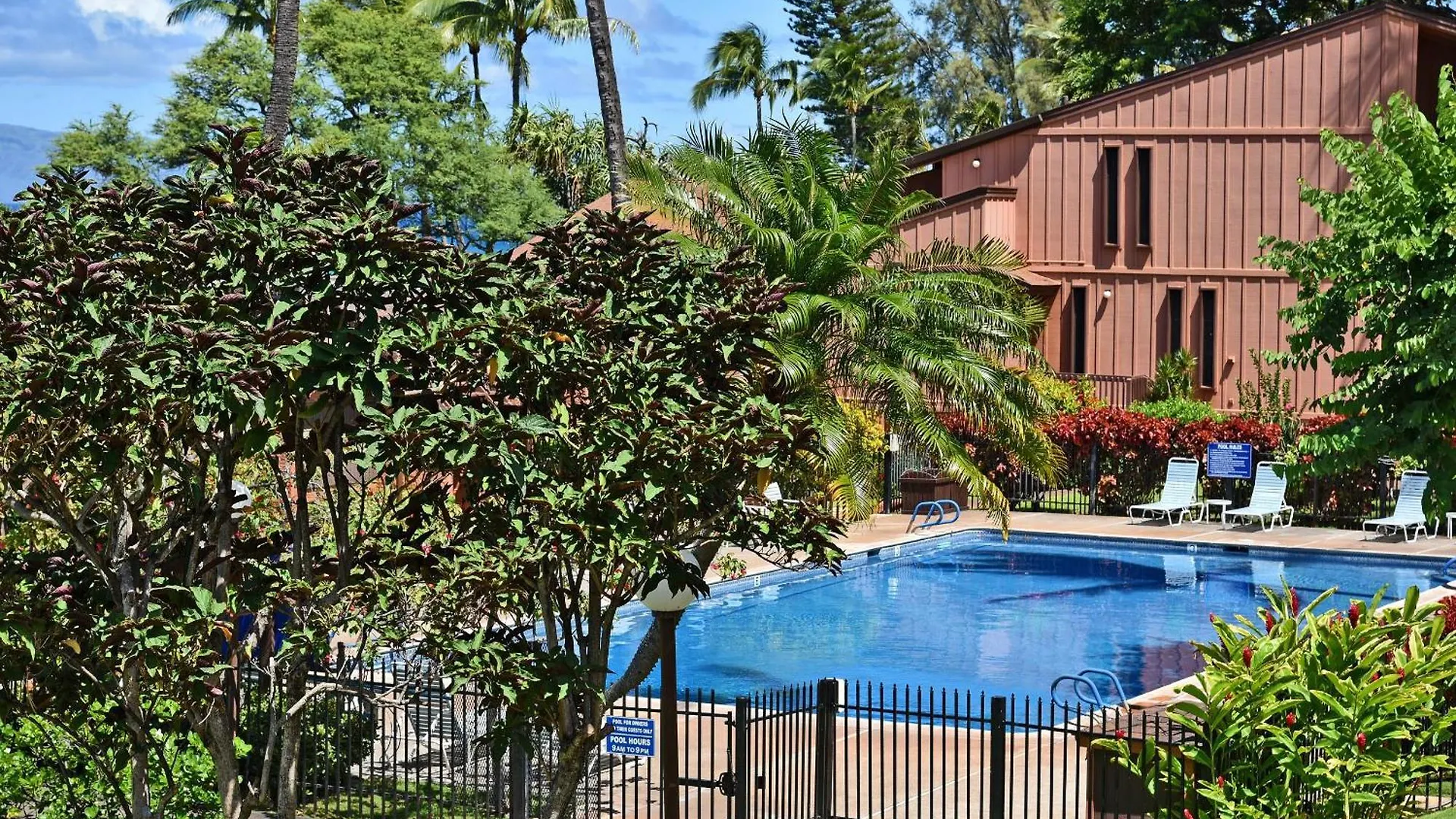 Oceanfront Kuleana Special!!! Kahana