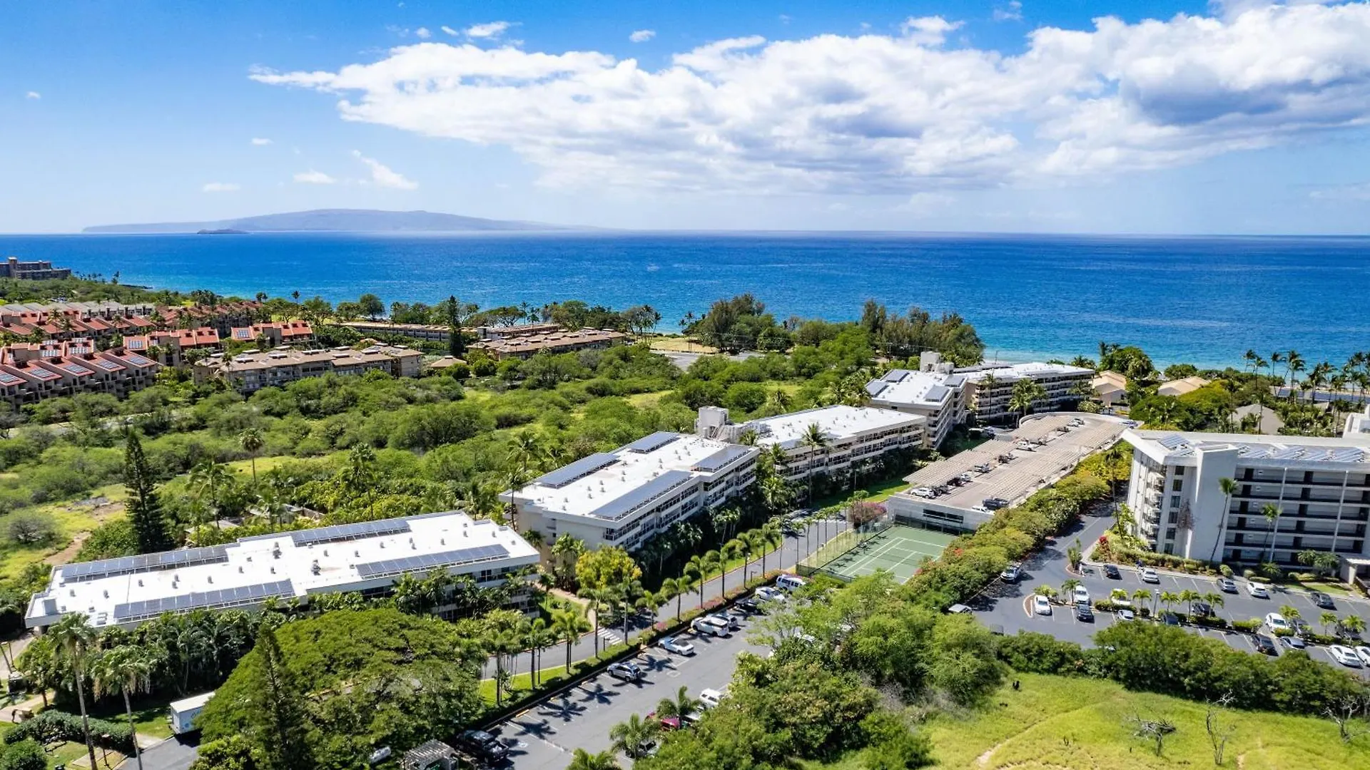10 Pick! Walk To Beach, Shops, Dining And Pool Aparthotel *