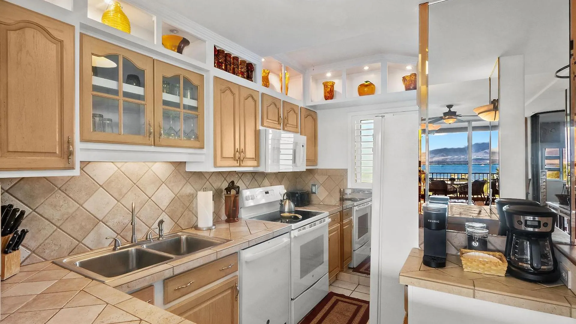 Menehune Shores 606 Kihei