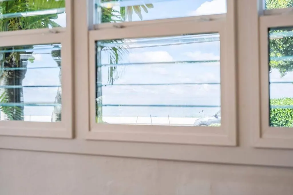 Apartment Kai Nani 100- Remodeled Ground Floor, Oceanview, Steps To