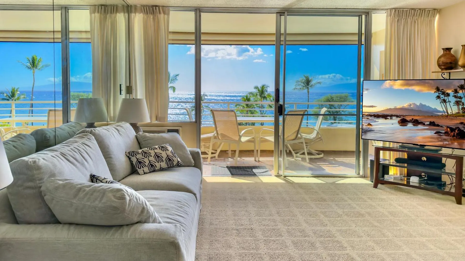 Stunning Ocean View 2 Bedroom Steps From * كيهي