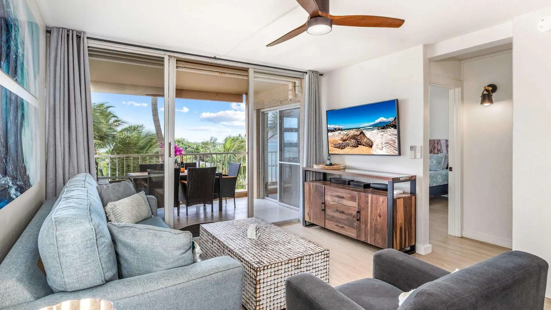 Apartment Oceanfront Modern & Elegant Vistas Kihei