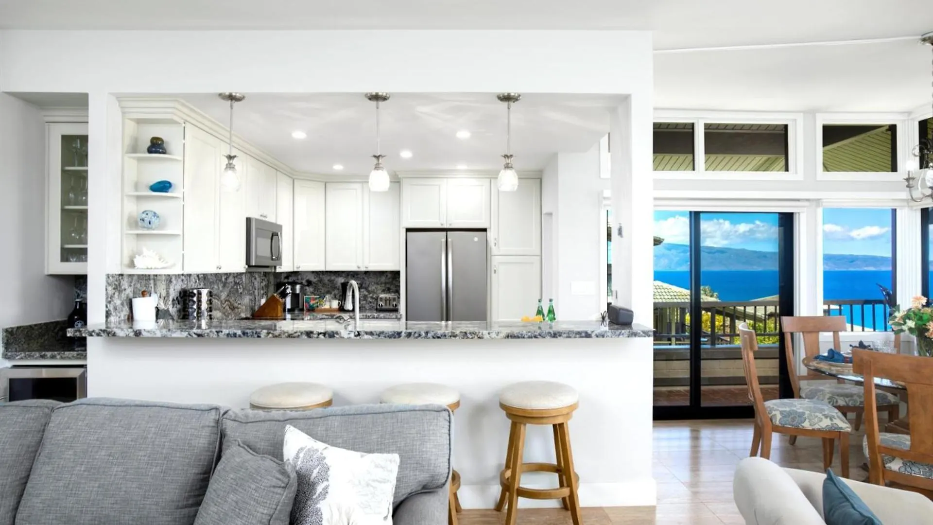Apartment Kbm Free Car Ridge Oceanfront 2-bedroom With Expansive Lanai Breathtaking Views Krv-1622 Kapalua