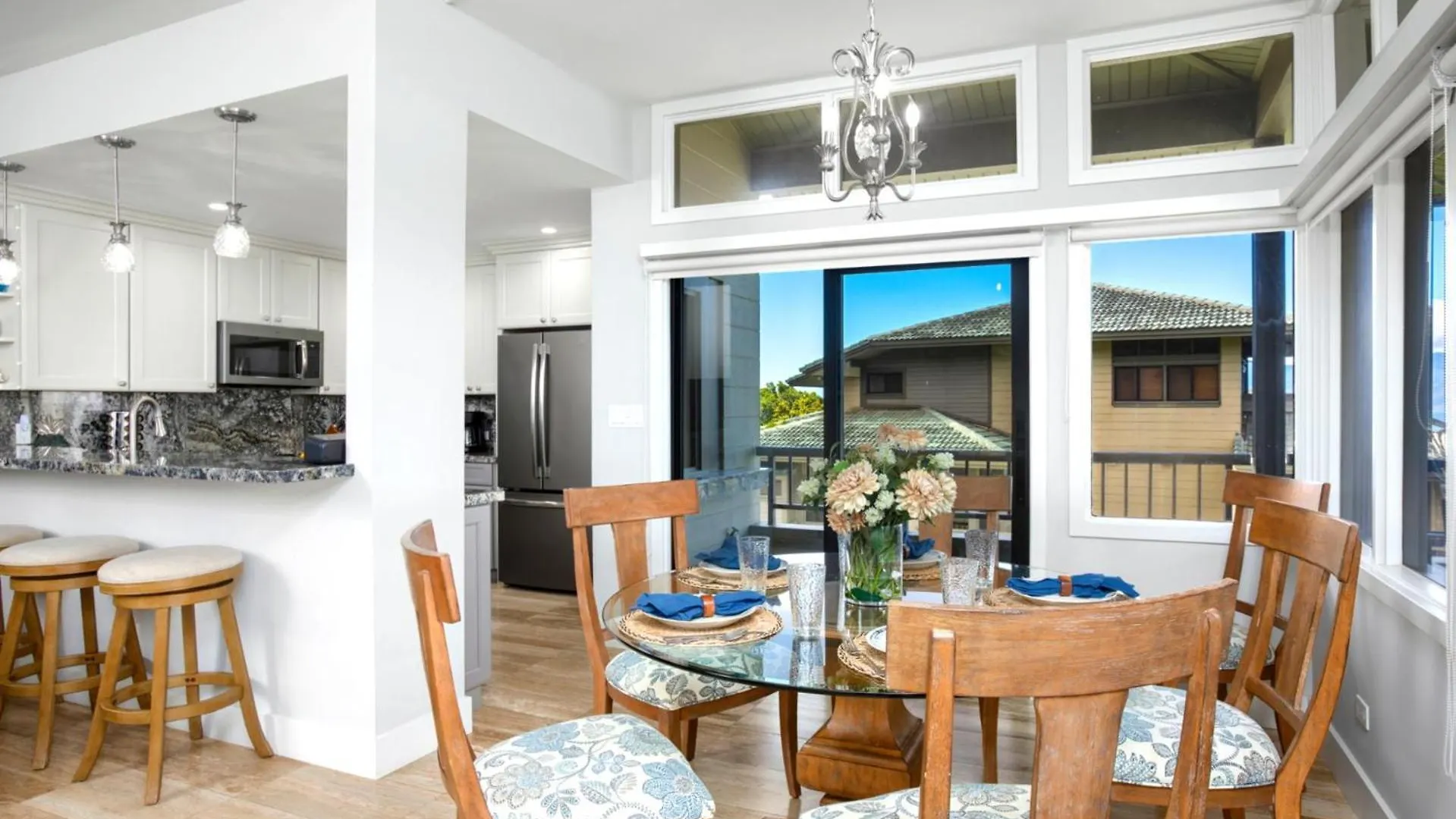 Kbm Free Car Ridge Oceanfront 2-bedroom With Expansive Lanai Breathtaking Views Krv-1622