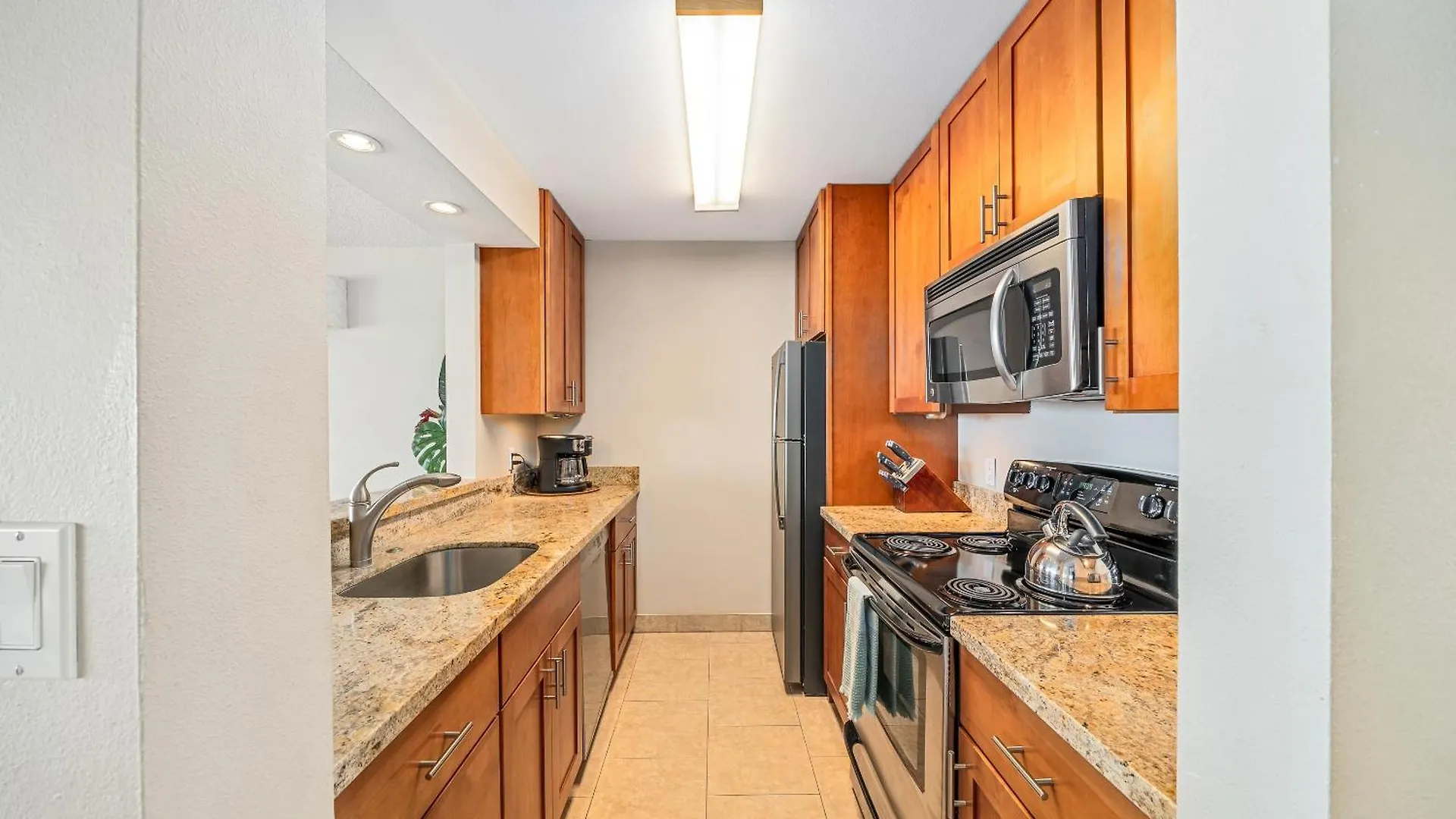 Stunning Ocean View 2 Bedroom Steps From بيت للعطل *