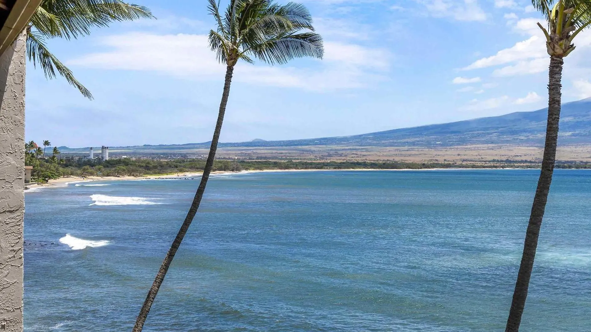 Holiday home Lauloa 410 - Floor, Direct Ocean Front, Stunning Renovation, Wi-fi, Split Ac