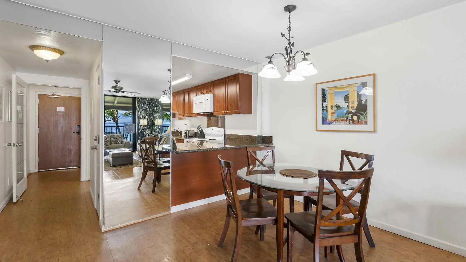 Lauloa 410 - Floor, Direct Ocean Front, Stunning Renovation, Wi-fi, Split Ac Holiday home