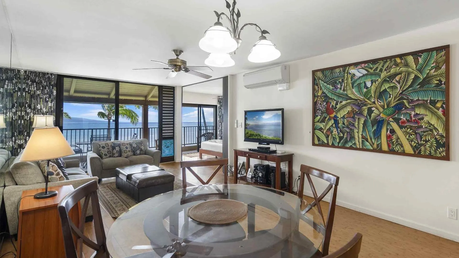 Lauloa 410 - Floor, Direct Ocean Front, Stunning Renovation, Wi-fi, Split Ac * Wailuku
