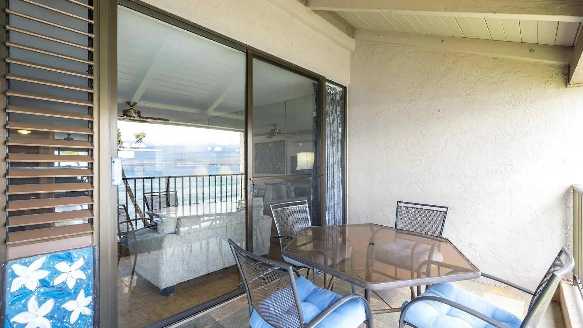 Lauloa 410 - Floor, Direct Ocean Front, Stunning Renovation, Wi-fi, Split Ac *