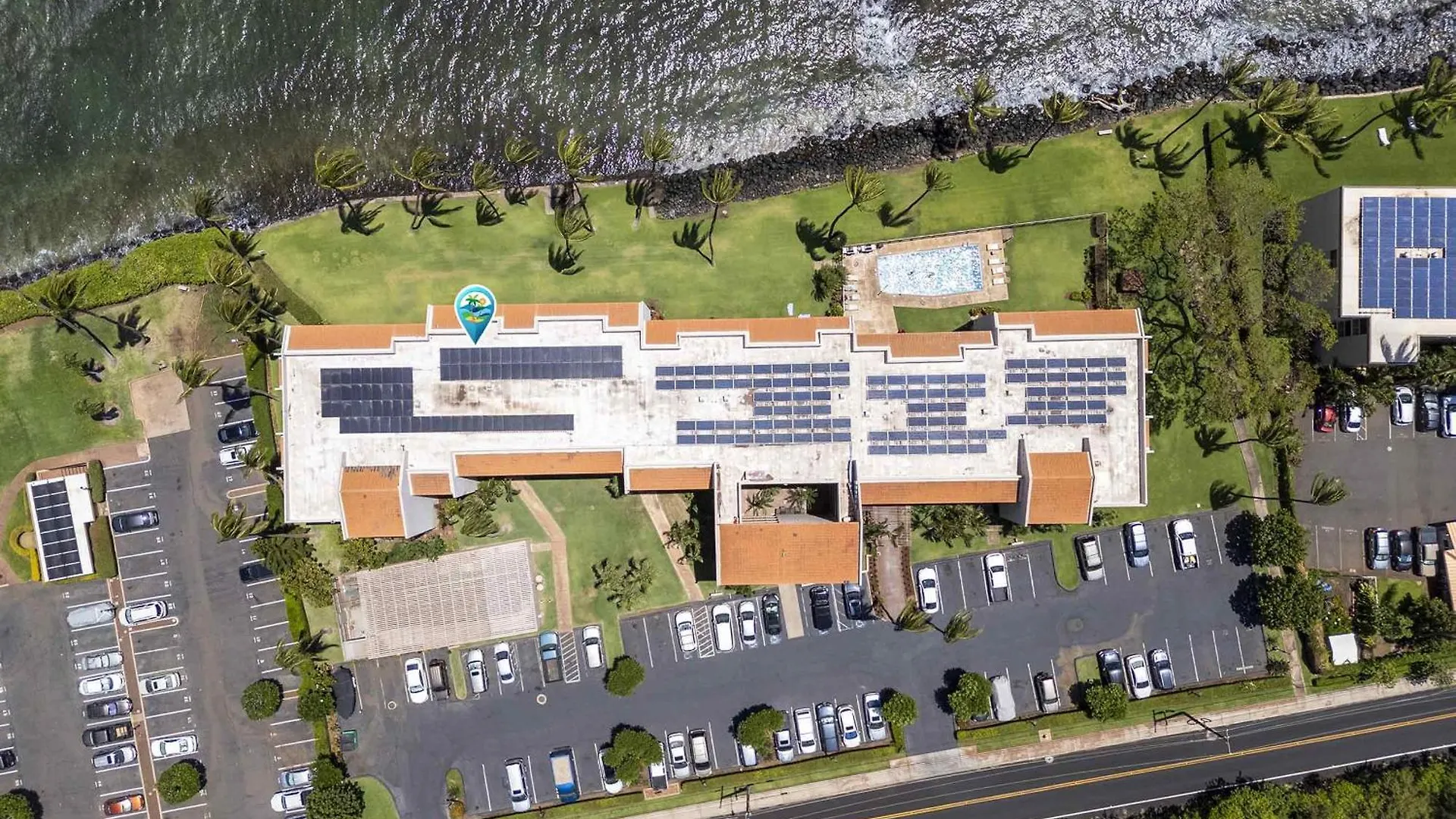 Holiday home Lauloa 410 - Floor, Direct Ocean Front, Stunning Renovation, Wi-fi, Split Ac *