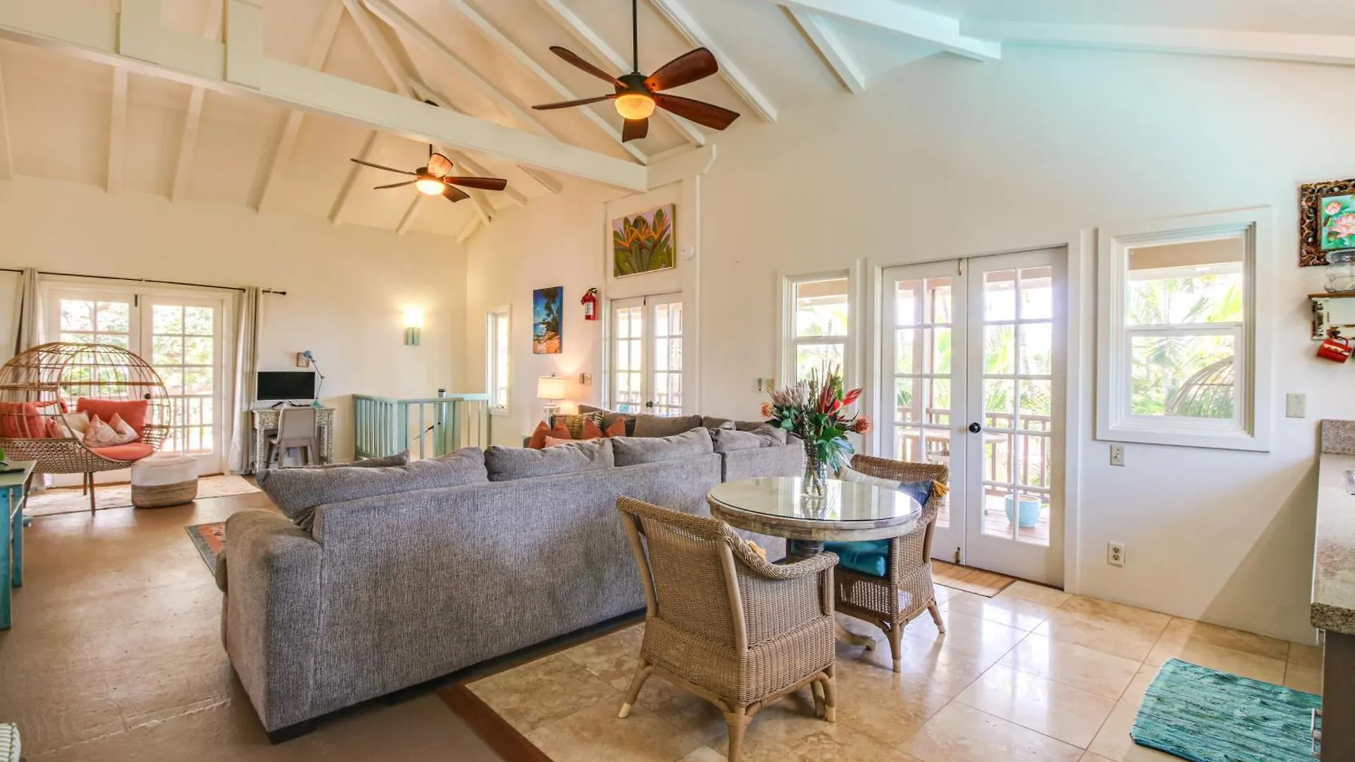 Walk To Baby With Private Pool! Lahaina