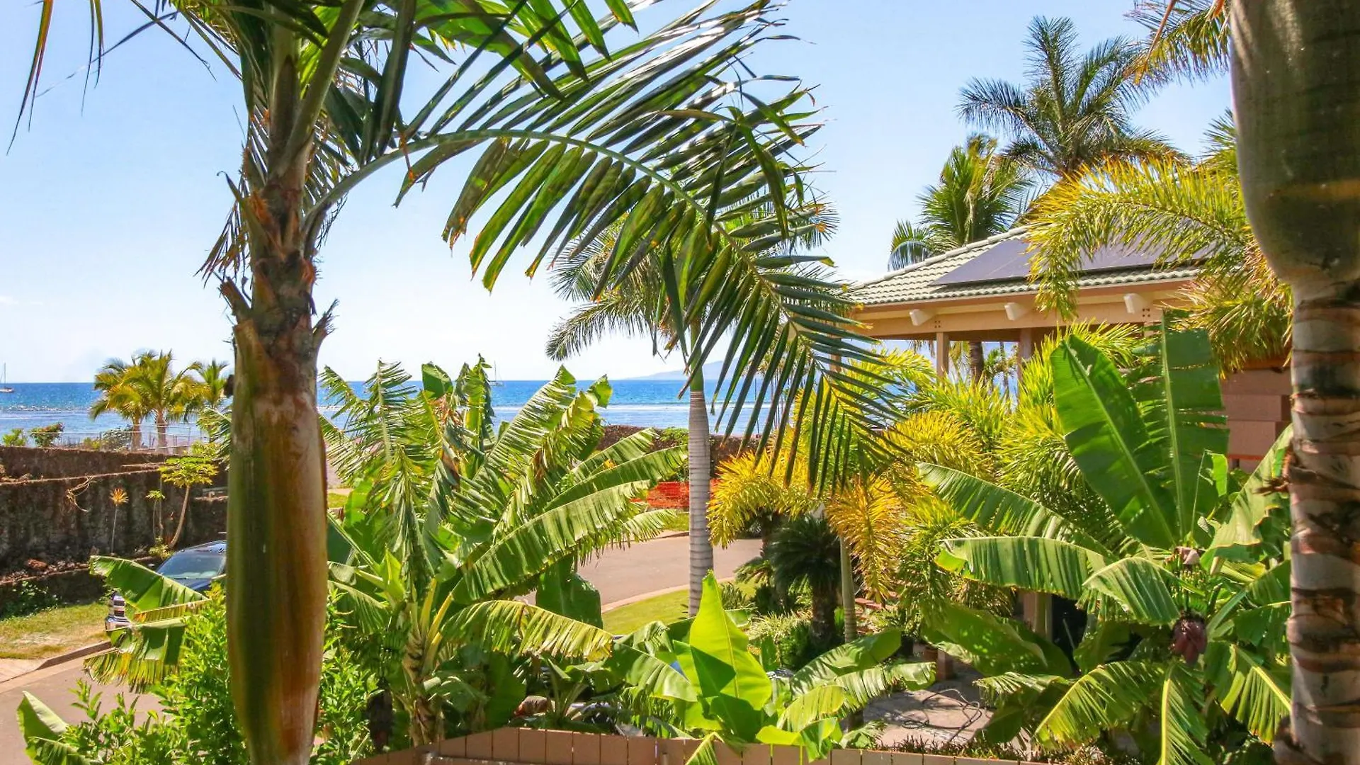 Walk To Baby With Private Pool! Lahaina