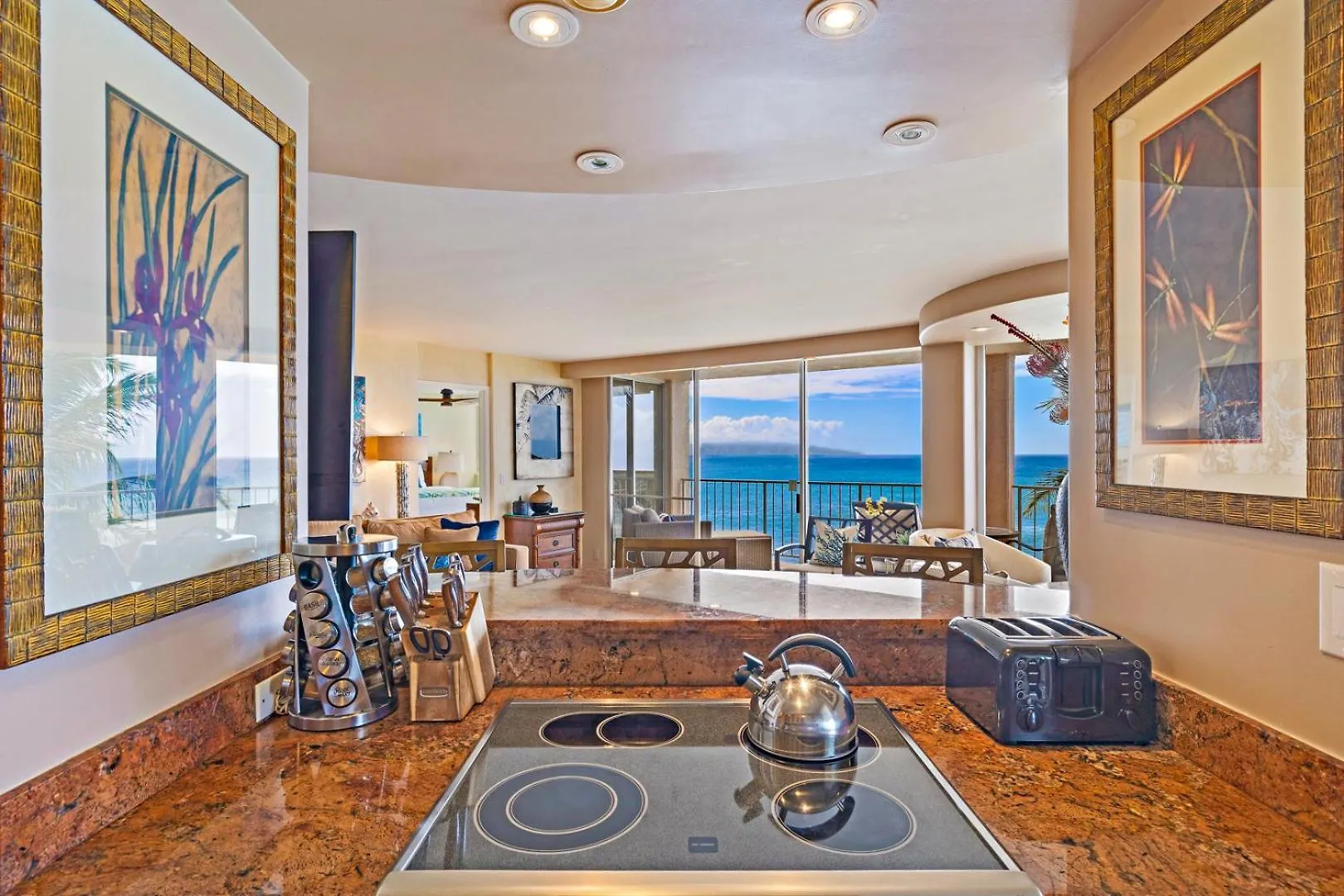 Royal 610 Kahana