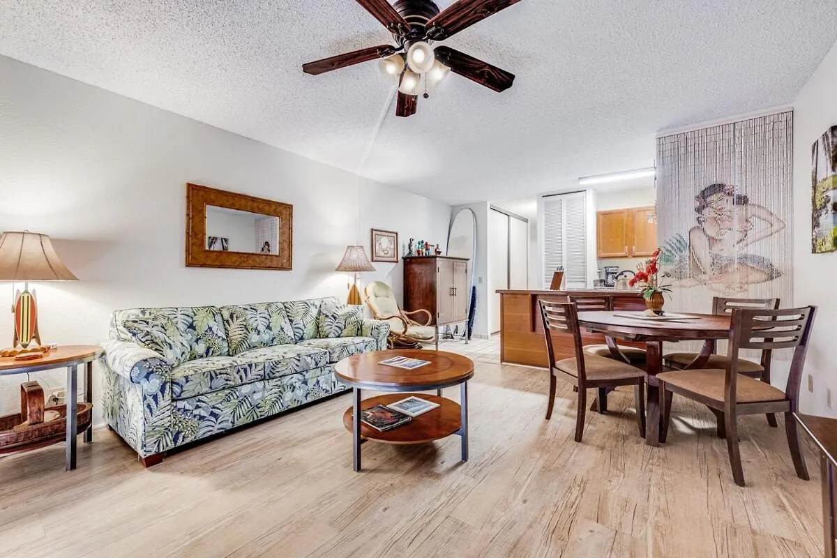 Turtle Paradise - King Bed, Ac, Across From *