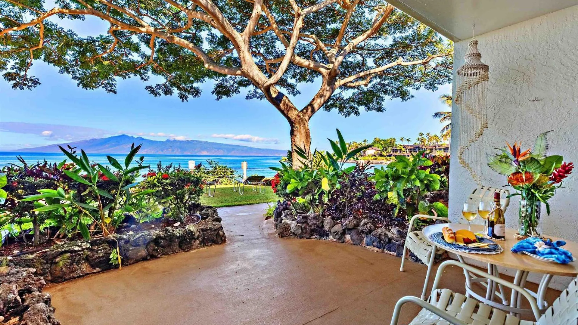Napili Sunset Front Aparthotel