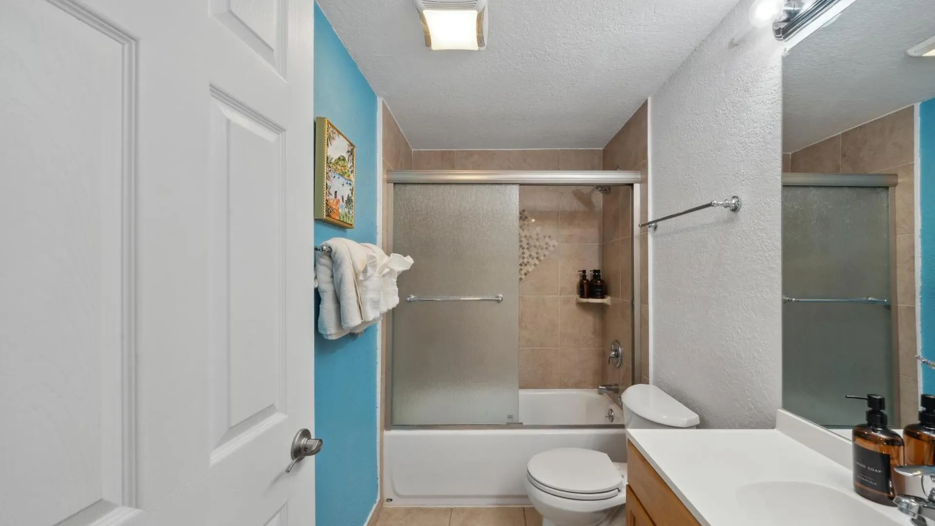 Appartement 3 Min Walk To With 2 King Beds And Centrally Located *