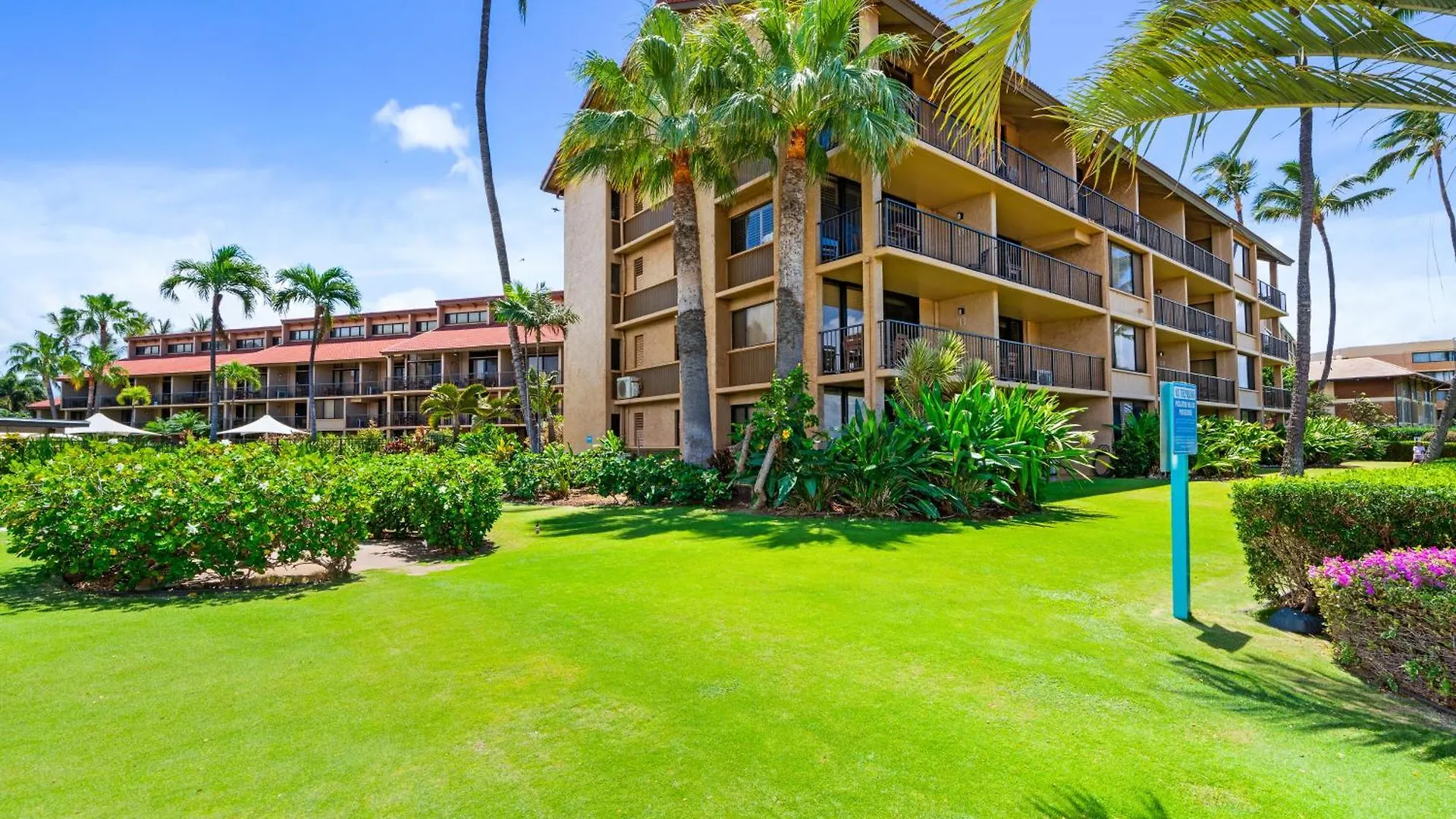 Resort Maui Schooner