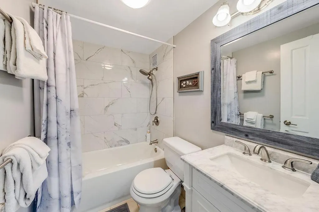 בית נופש Menehune Shores 414 *