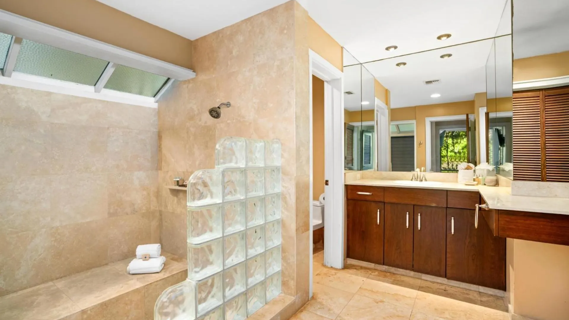 Kbm Resorts Free Car Kapalua Bay Villa Oceanfront 1-Bedroom Condo With Amazing Views Kbv-34G4