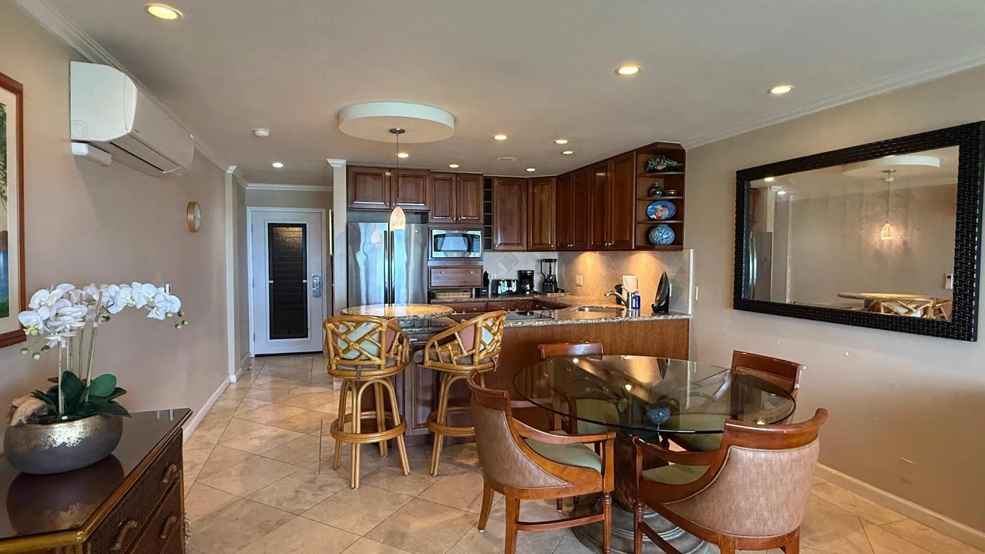 Apartment Oceanfront Spacious Retreat, Stunning Views With 2 Lanais, Ac Comfort Kahana