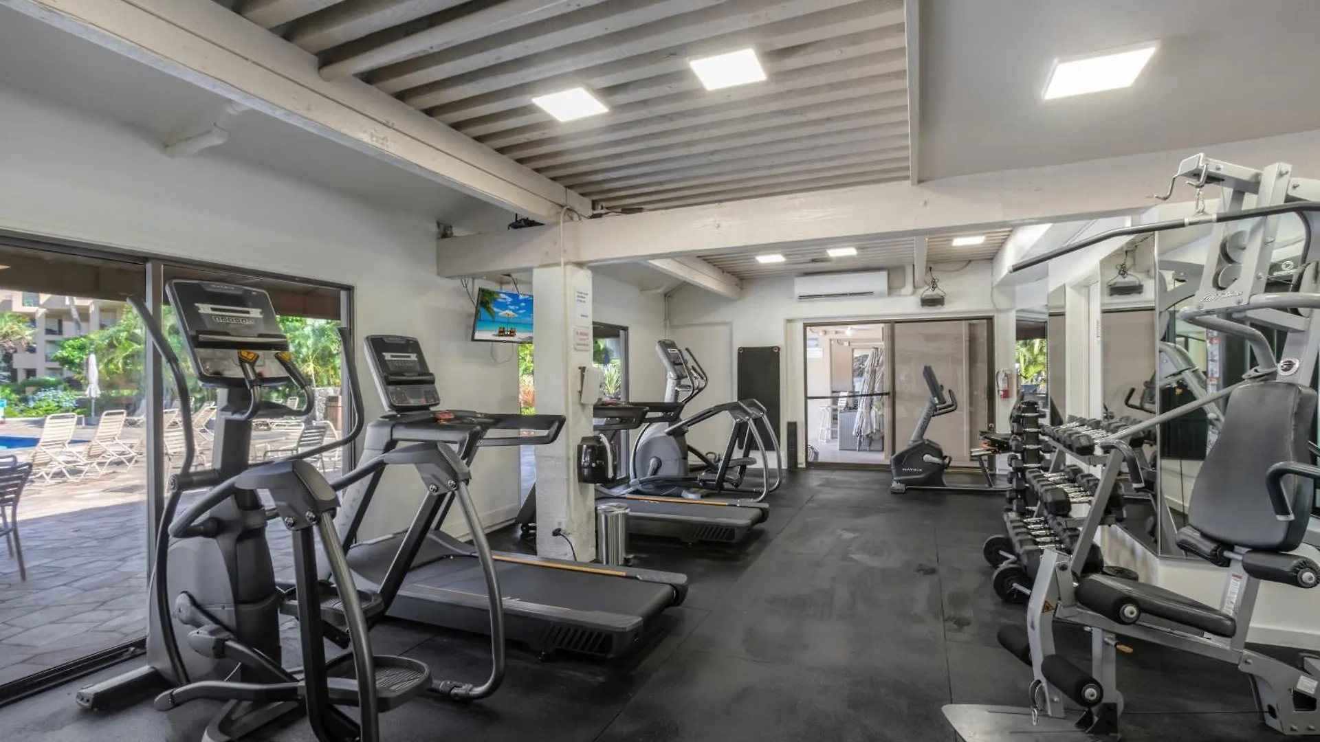 Kamaole Sands In Kihei, 1br 2ba, Near Beach, King Bed, Parking דירה