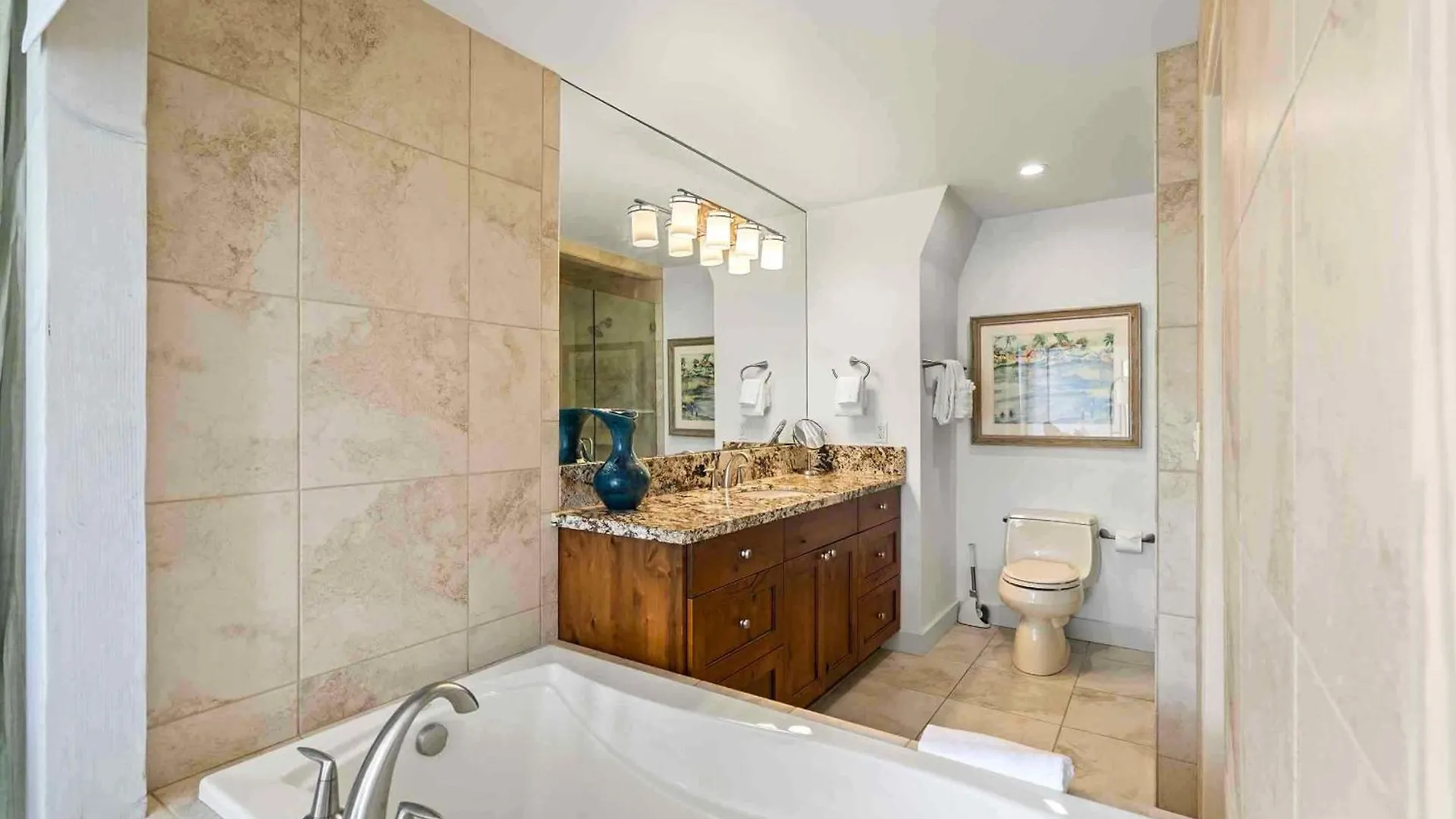 Maui Kamaole A-206 - Prime Location, Stunning Renovation, Large Lanai, Split Ac! ويليا