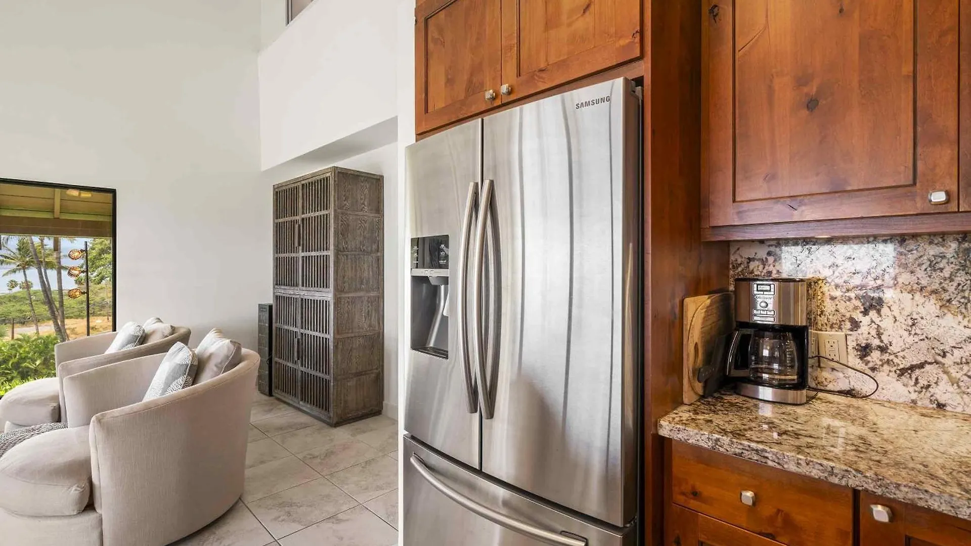 Maui Kamaole A-206 - Prime Location, Stunning Renovation, Large Lanai, Split Ac!