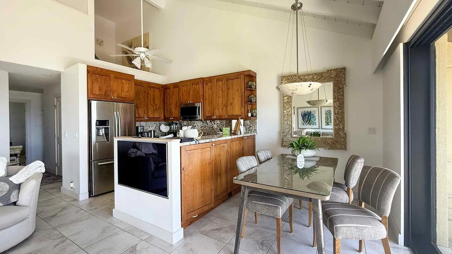 بيت للعطل Maui Kamaole A-206 - Prime Location, Stunning Renovation, Large Lanai, Split Ac! ويليا