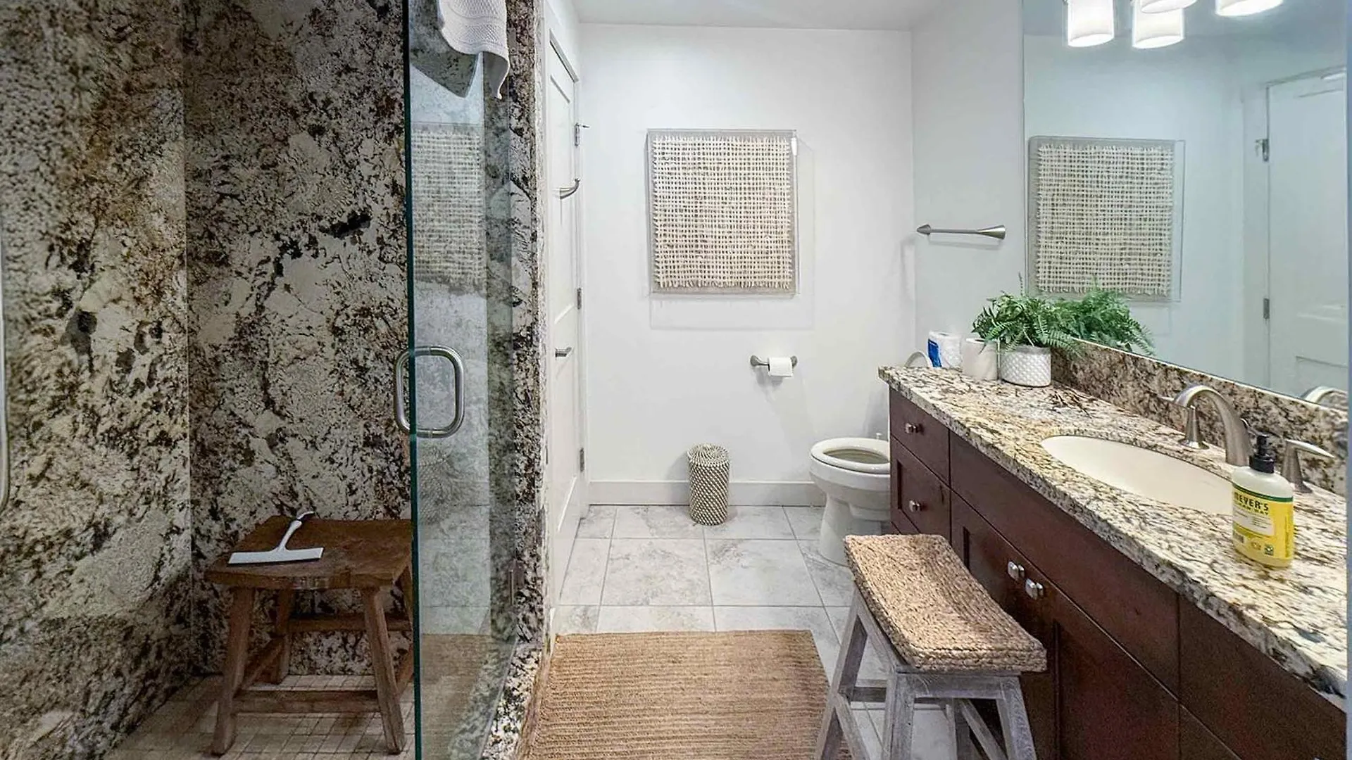 Maui Kamaole A-206 - Prime Location, Stunning Renovation, Large Lanai, Split Ac! بيت للعطل ويليا