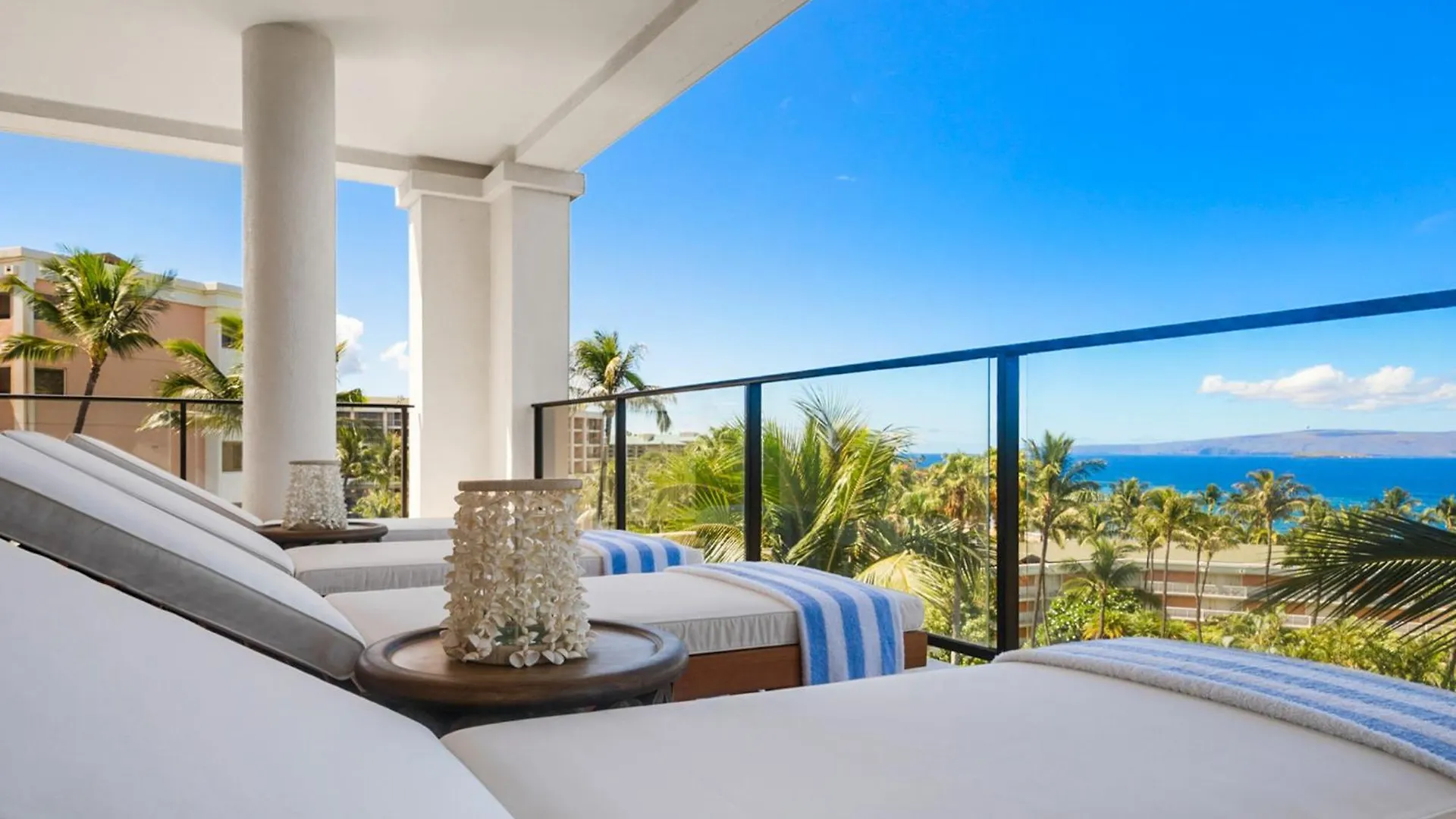 Freshly Renovated, Spectacular Ocean Views, Ultra-luxe Blue Ocean H401 Wailea (Maui)